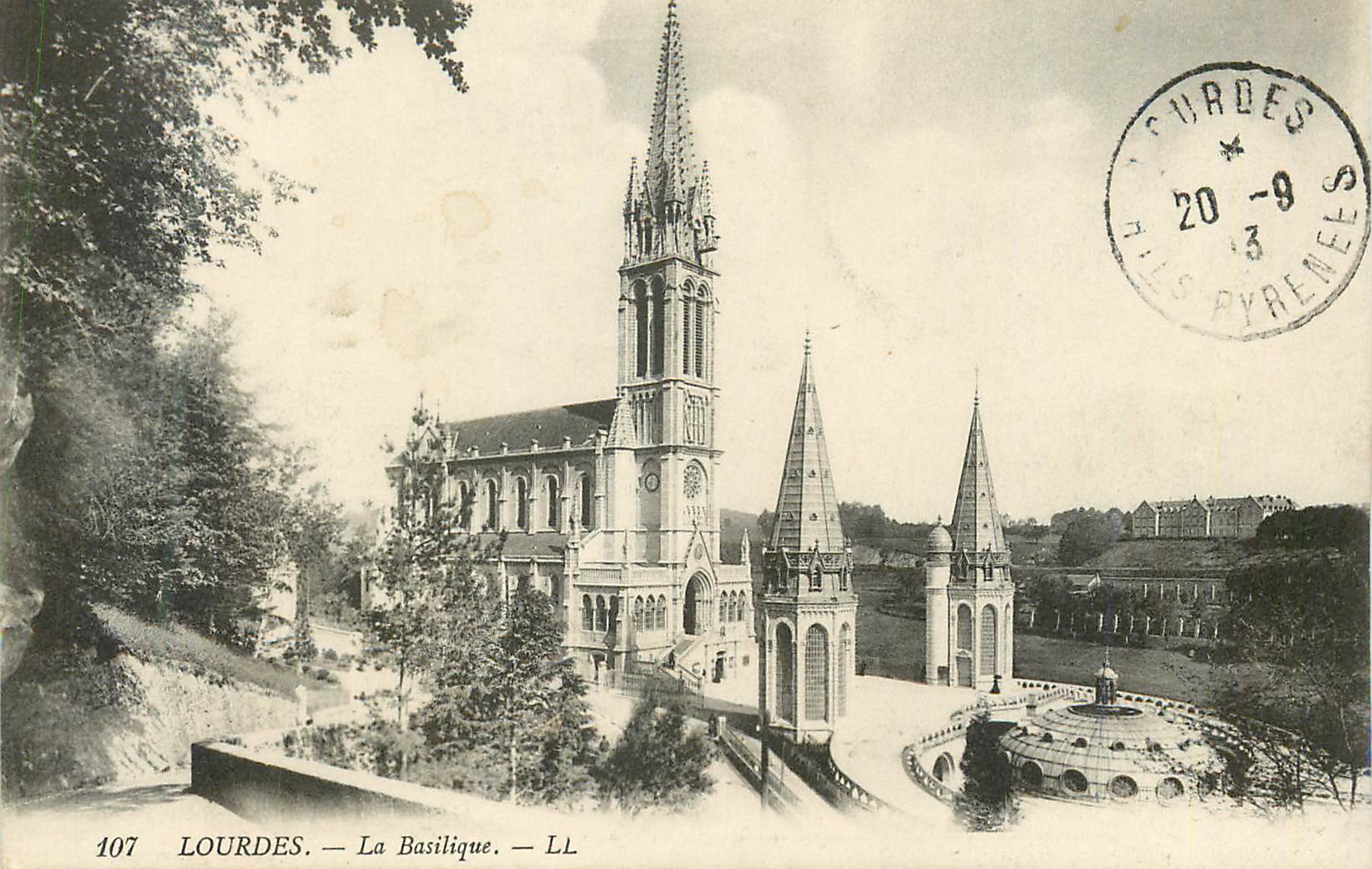 CPA Lourdes La Basilique 