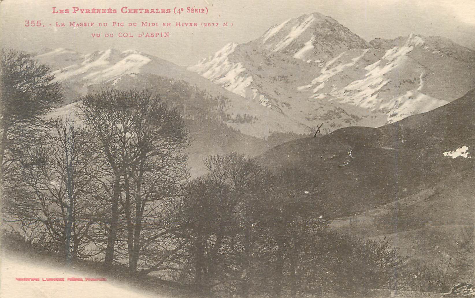 CPA Les Pyrenees Centrales Le Massif du Pic du Midi en hiver vu du Col d Aspin 