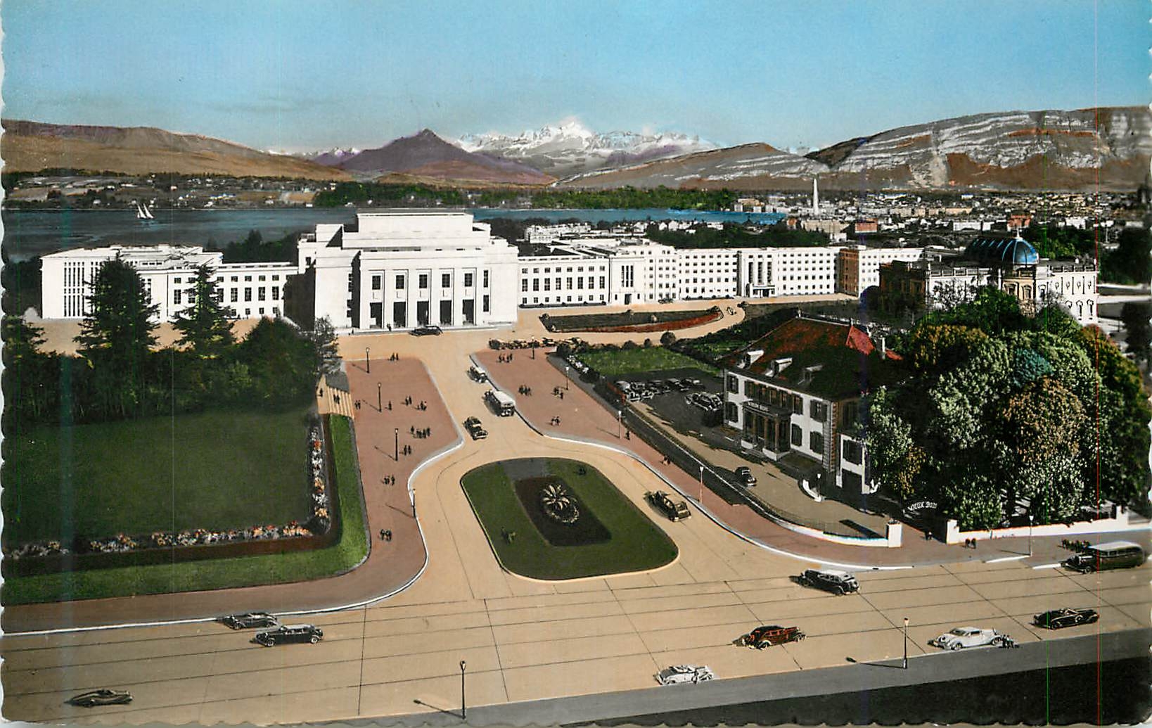 CPM Geneve Le Palais des Nations vue sur la ville et le Mont Blanc 