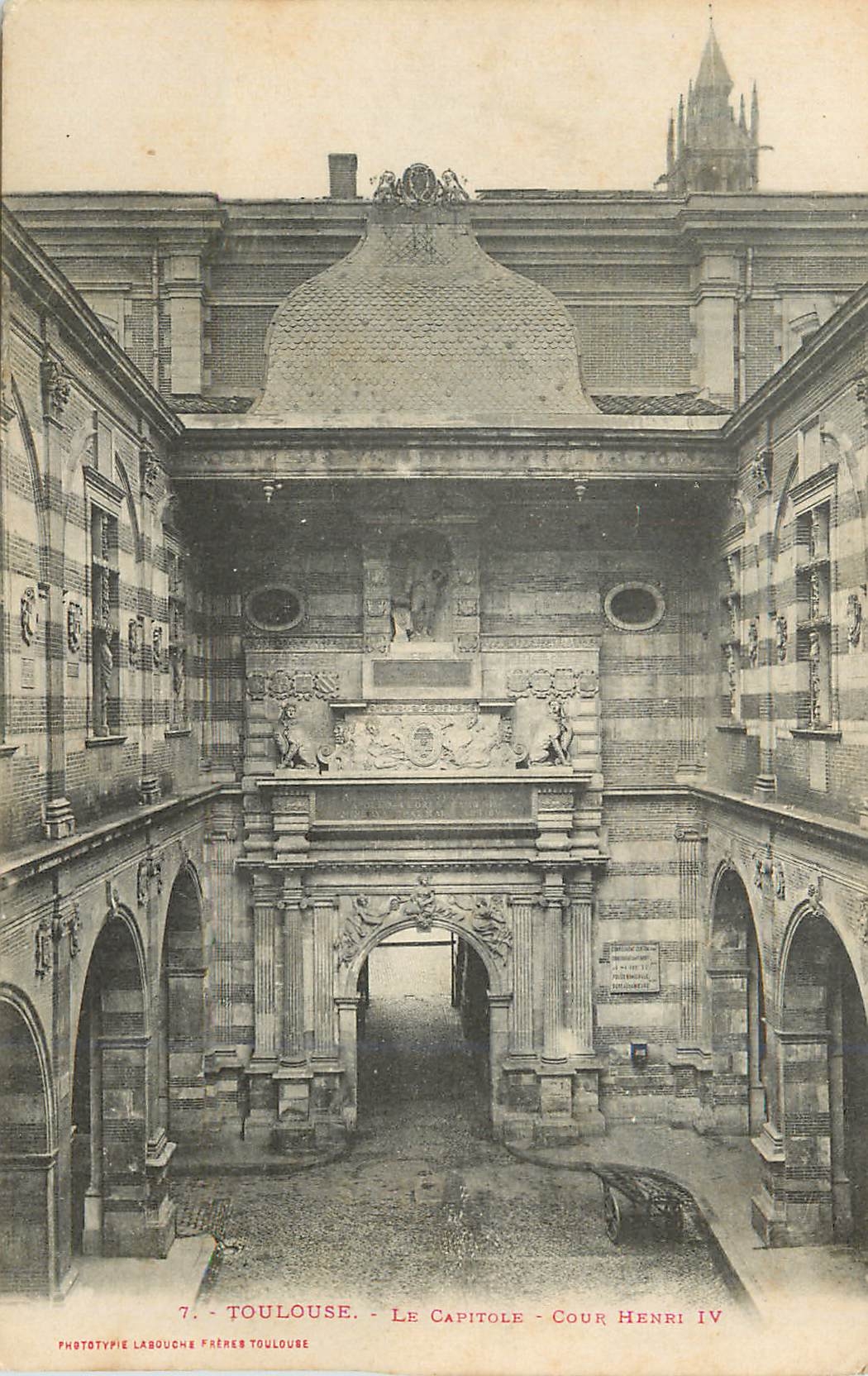 CPA Toulouse le capitole cour henri IV
