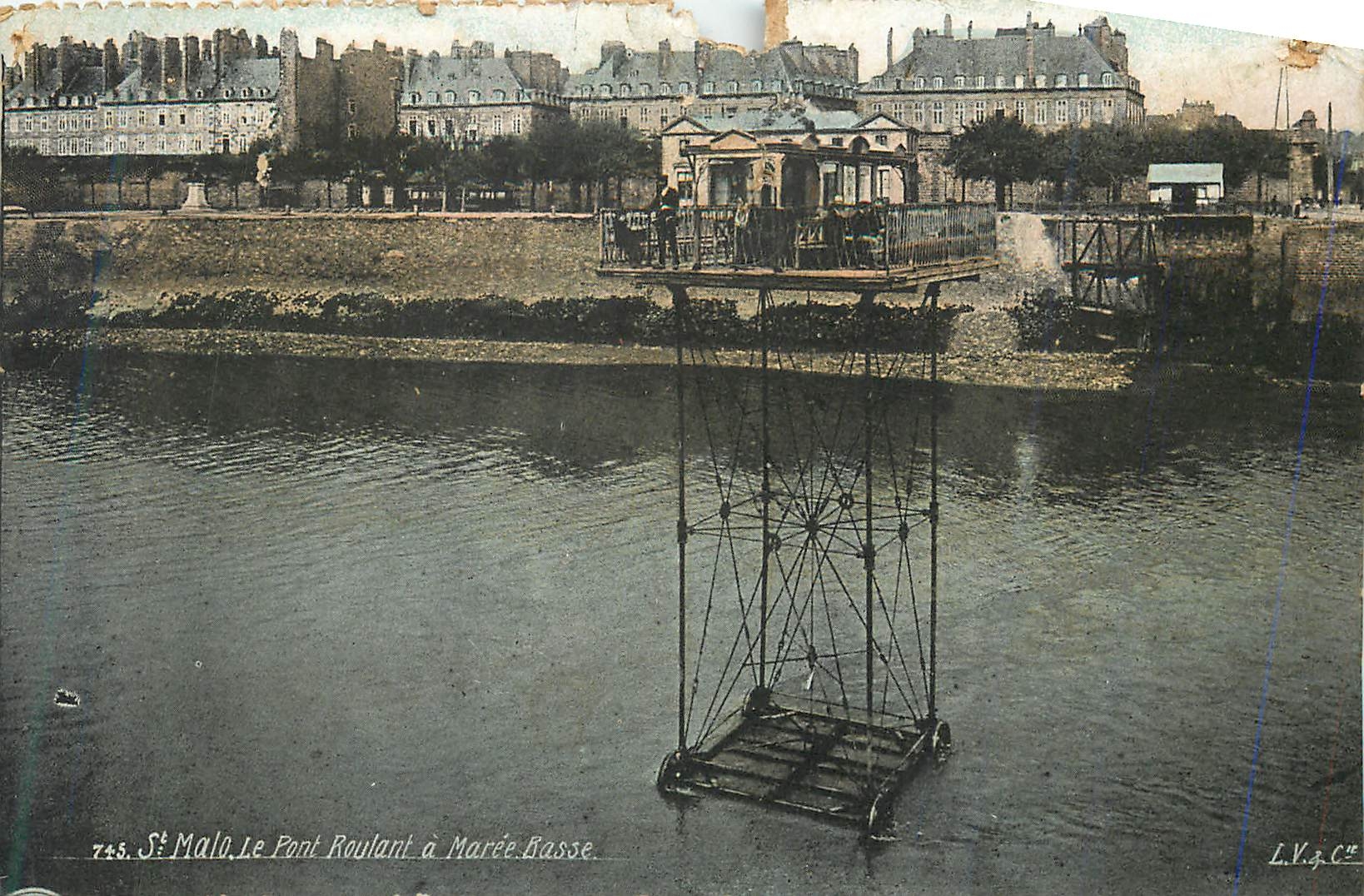 Saint-Malo — Le Pont Roulant à Marée Basse — L.V.Q.C. n°745