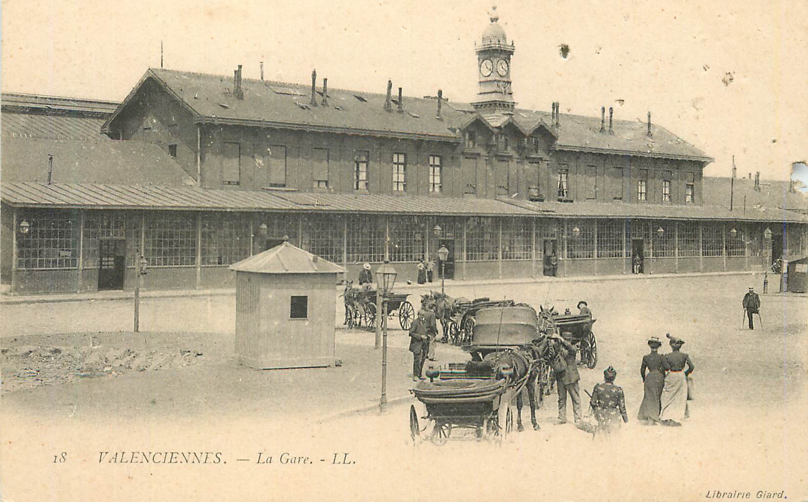 CPA Valenciennes la gare