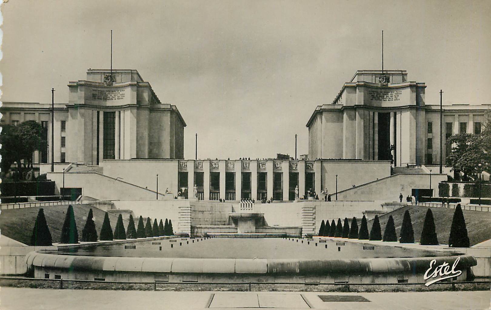 CPM Paris palais de chaillot
