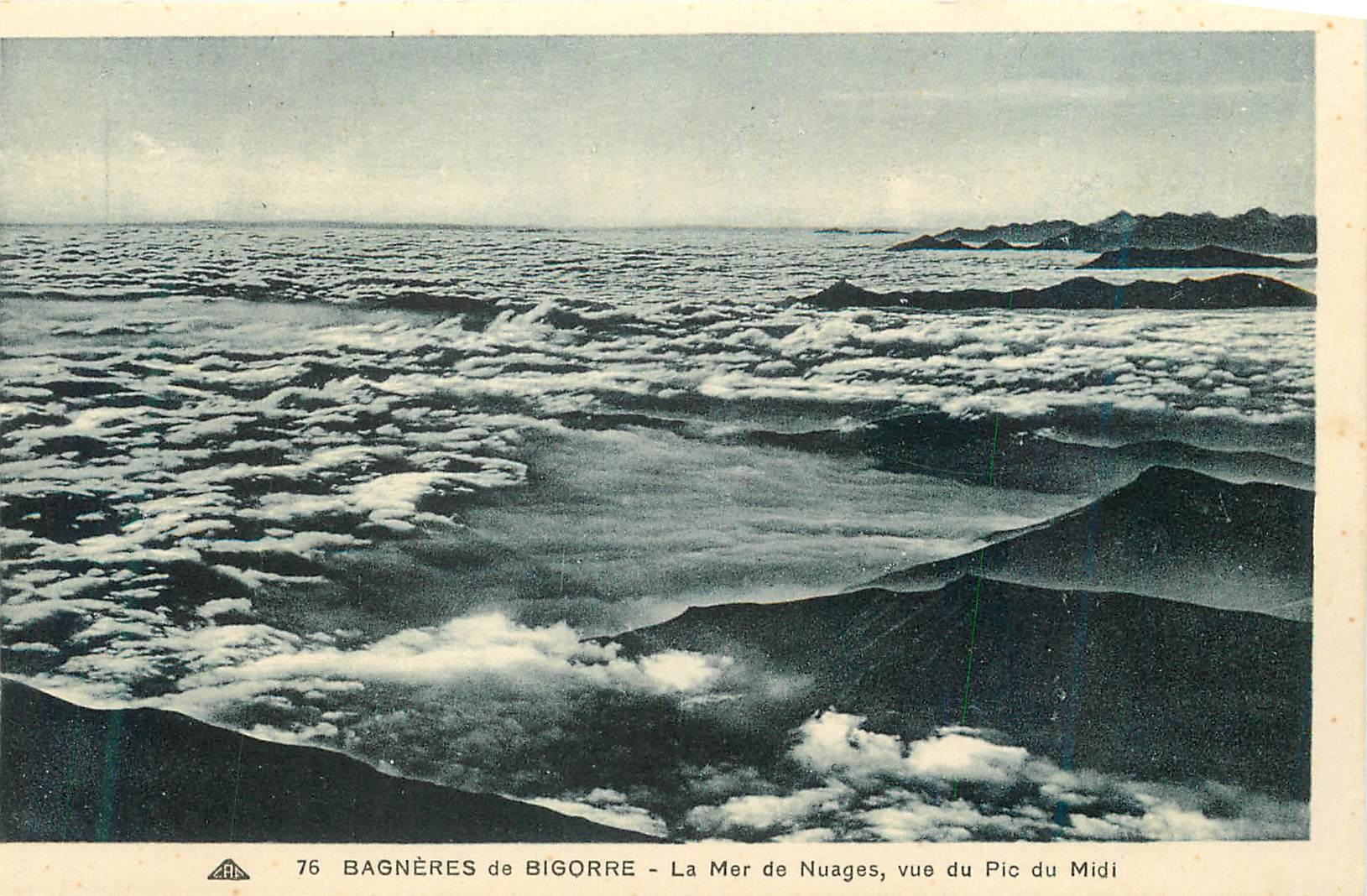 Bagnères-de-Bigorre — La Mer de Nuages, vista del Pic du Midi