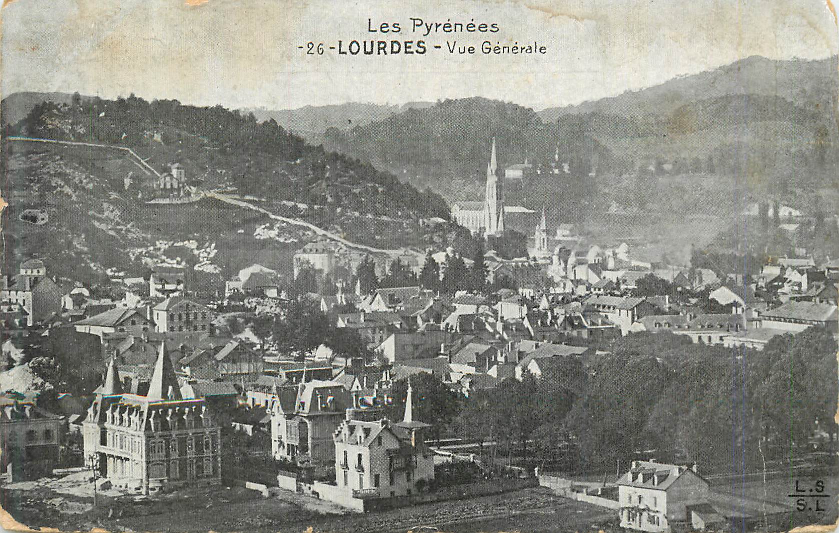 CPA Lourdes vue generale