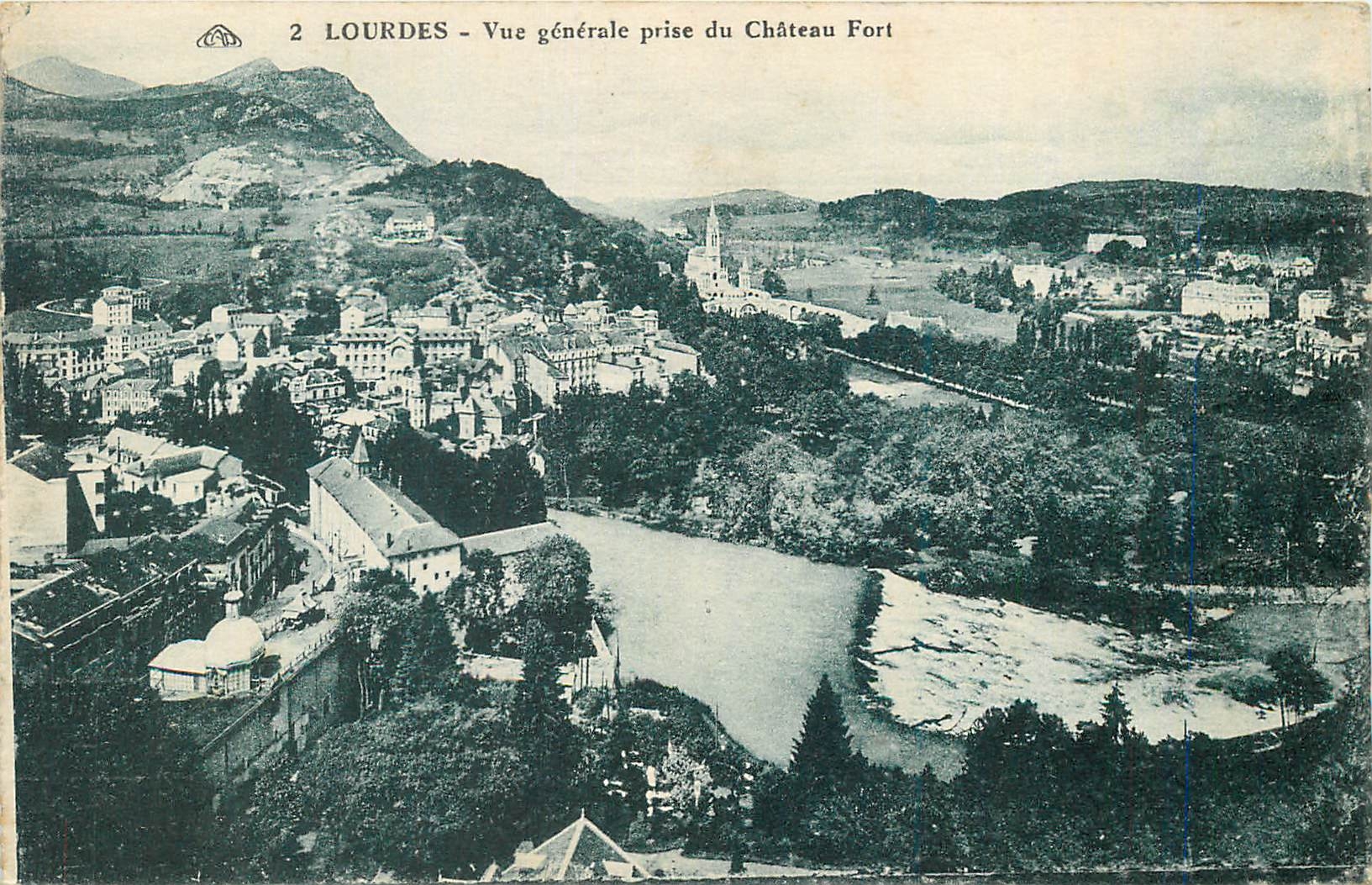 CPA Lourdes vue generale prise du chateau fort