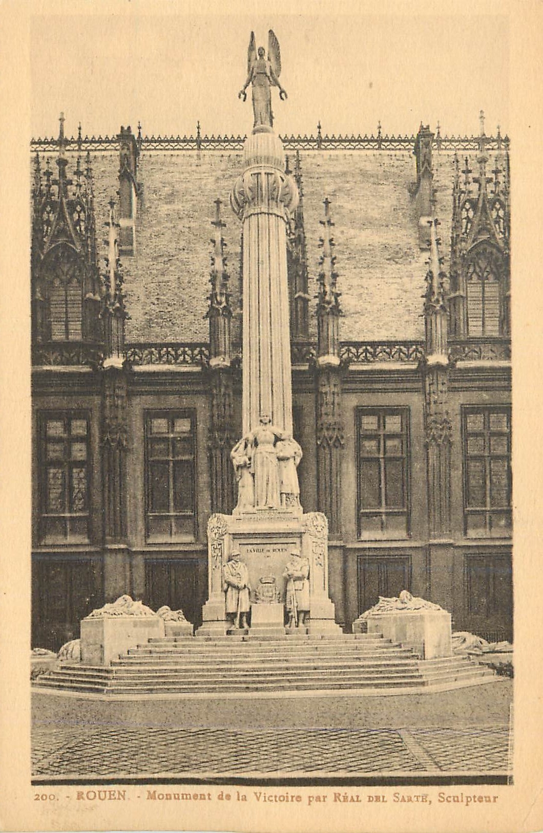 CPA Rouen monument de la victoire par real del slate sculpteur