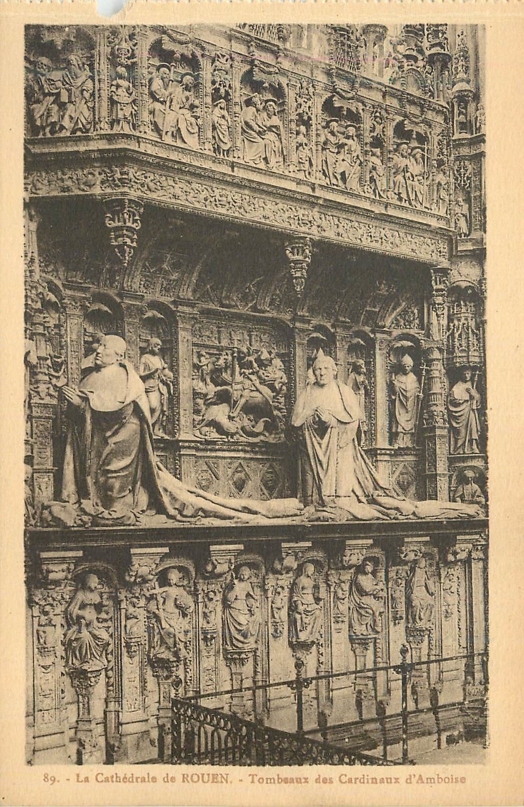 CPA La Cathedrale de Rouen tombeaux des cardinaux d'amboise