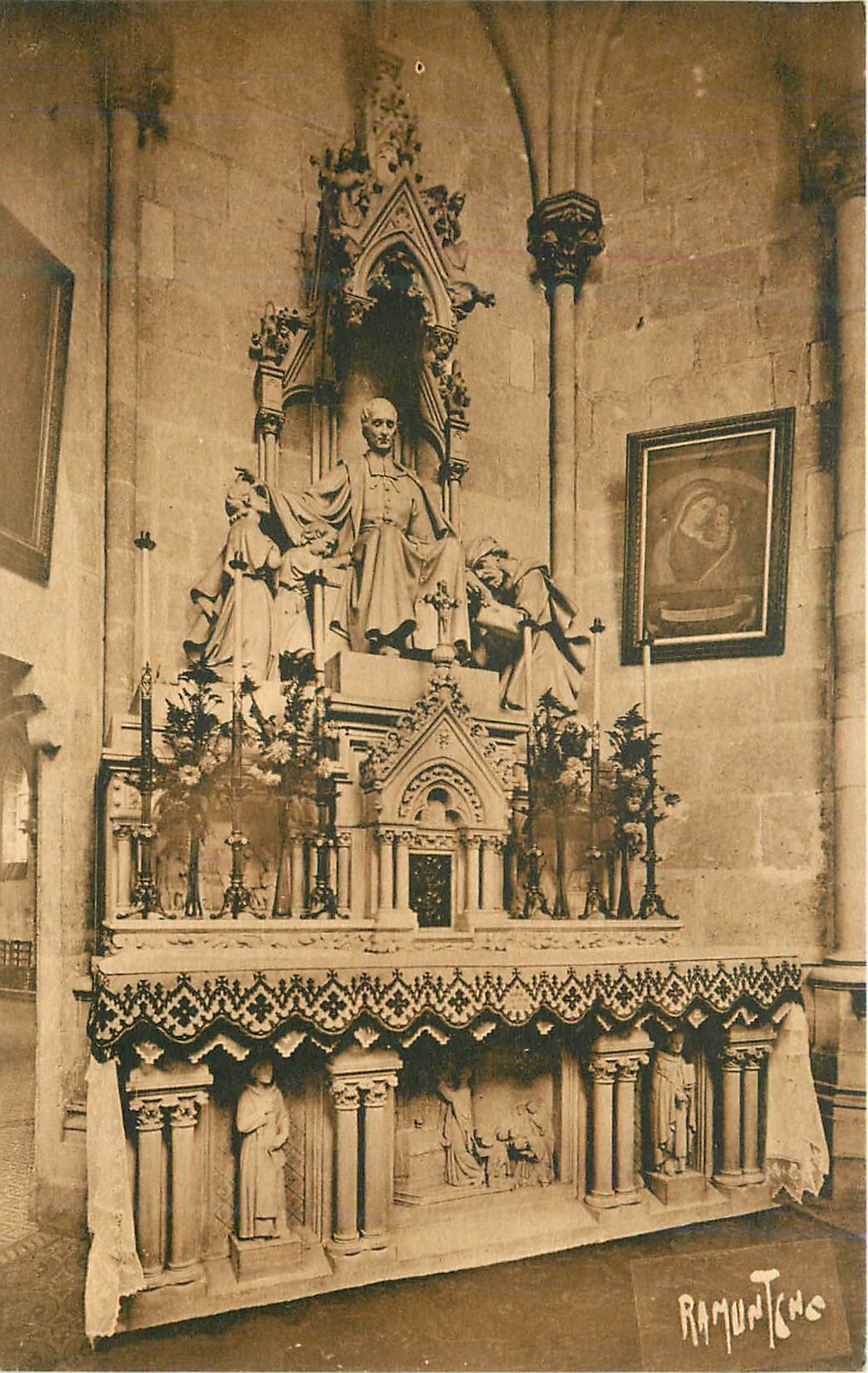 CPA Saint Laurent sur Sevre (Vendee) chapelle des soeur de la sagesse
