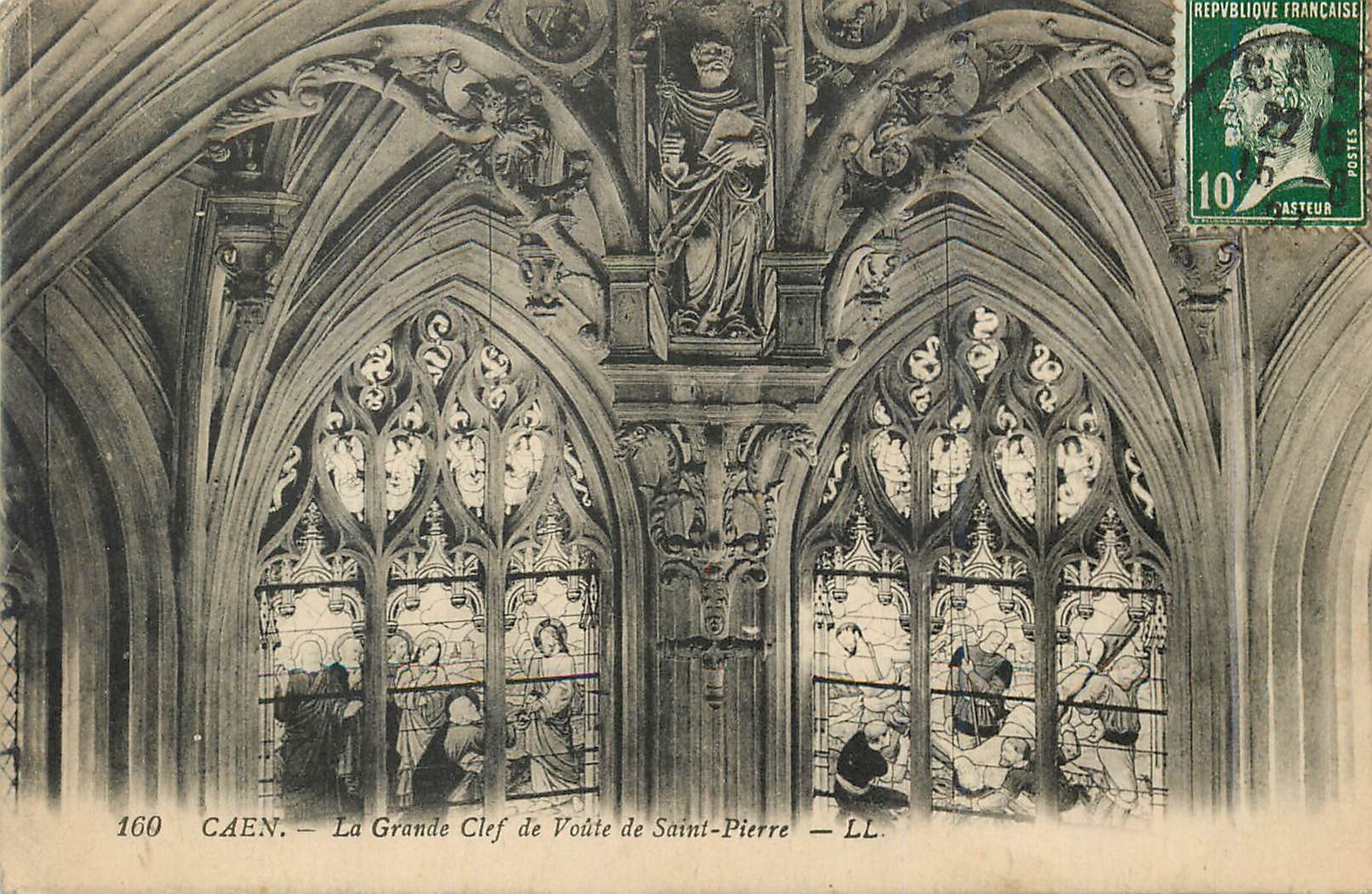 CPA Caen la grande clef de voute de sainte pierre