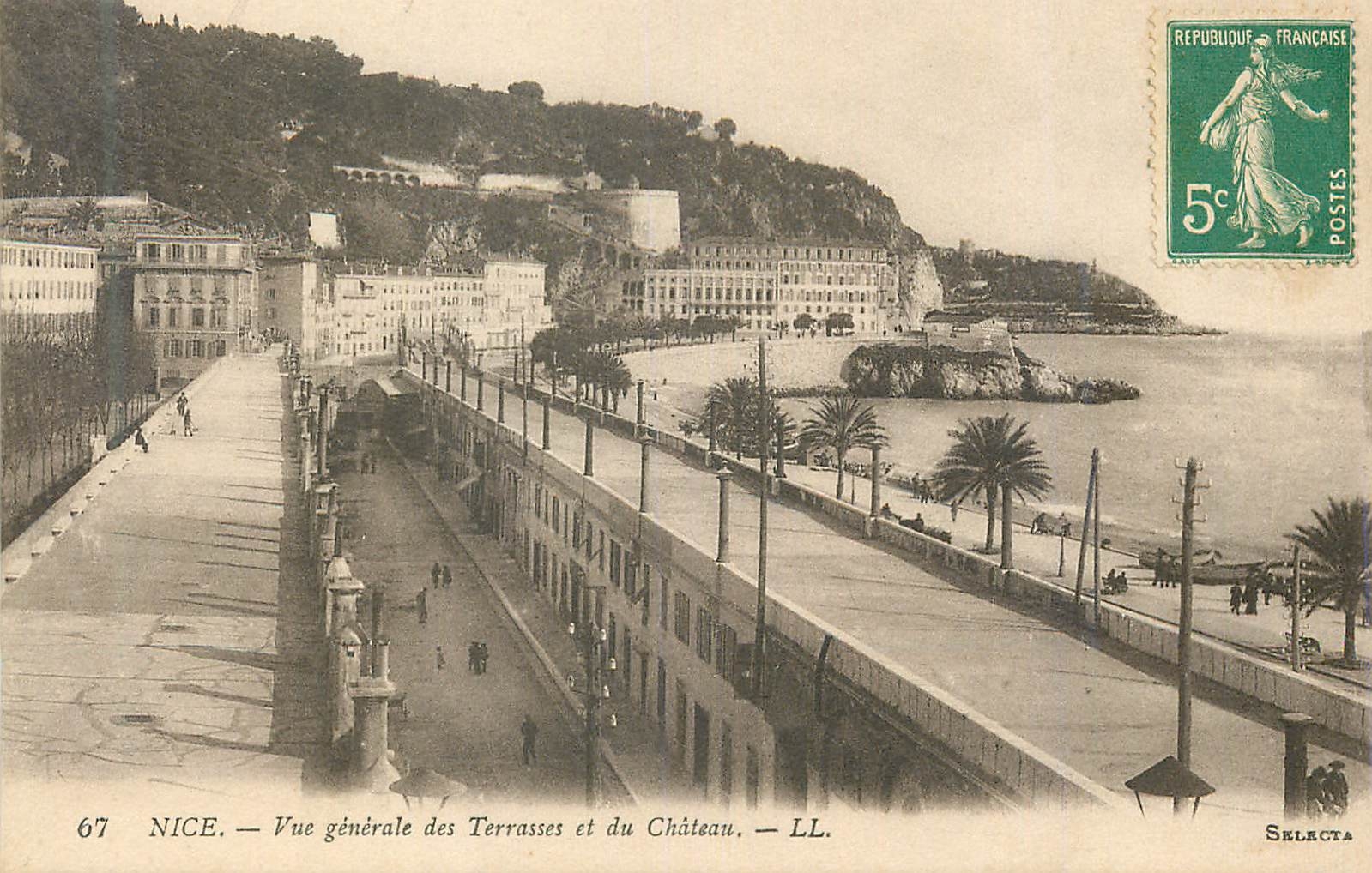 CPA Nice Vue generale des Terrasses et du Chateau