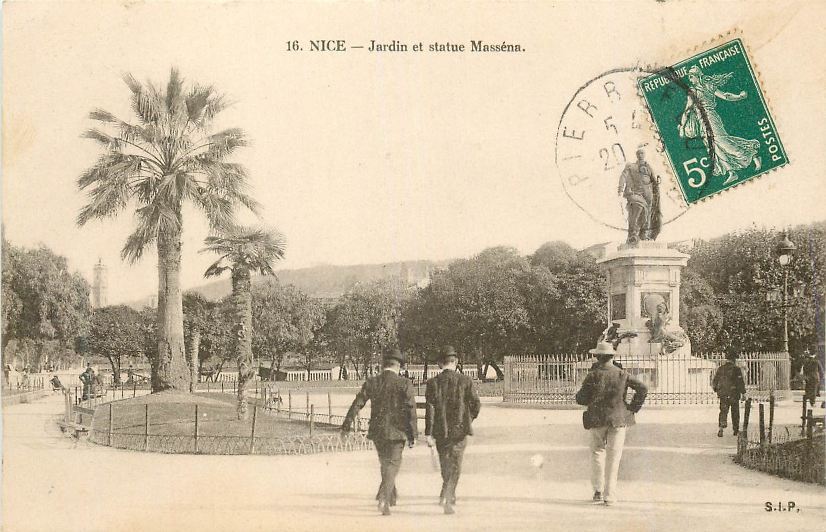 CPA Nice Jardin et statue Massena