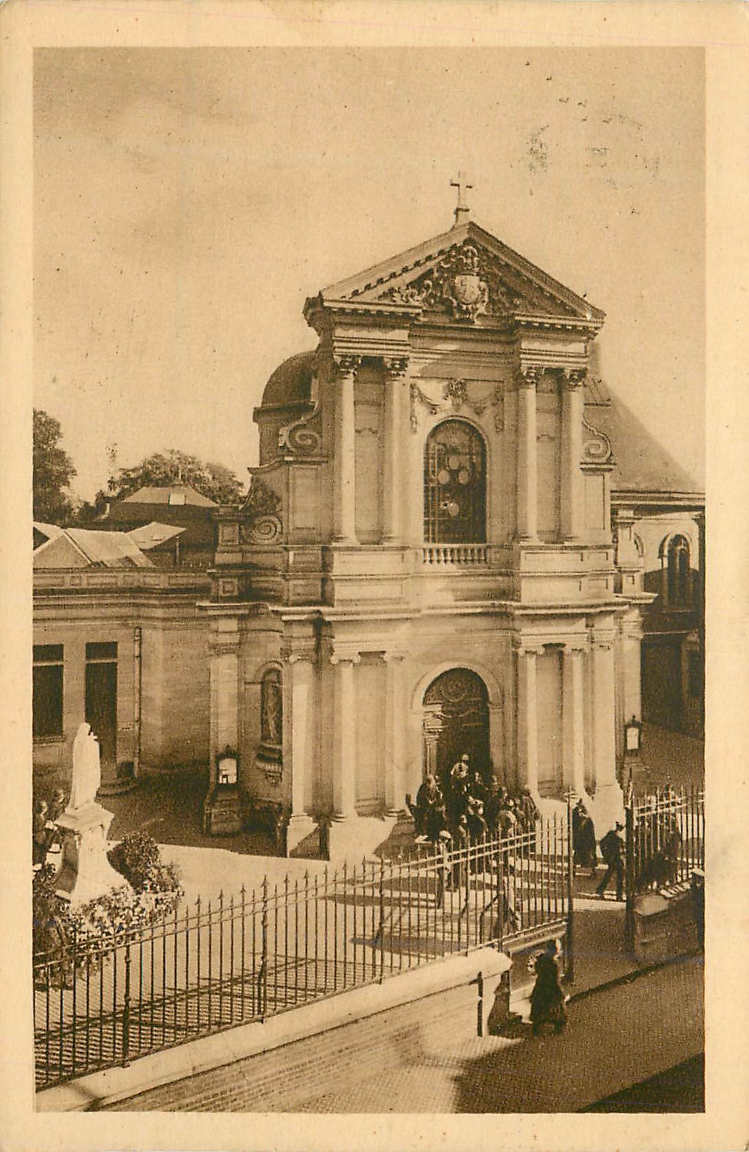 La Chapelle des Carmélites de Lisieux — Éditeur : La Poste de Lisieux, n°2