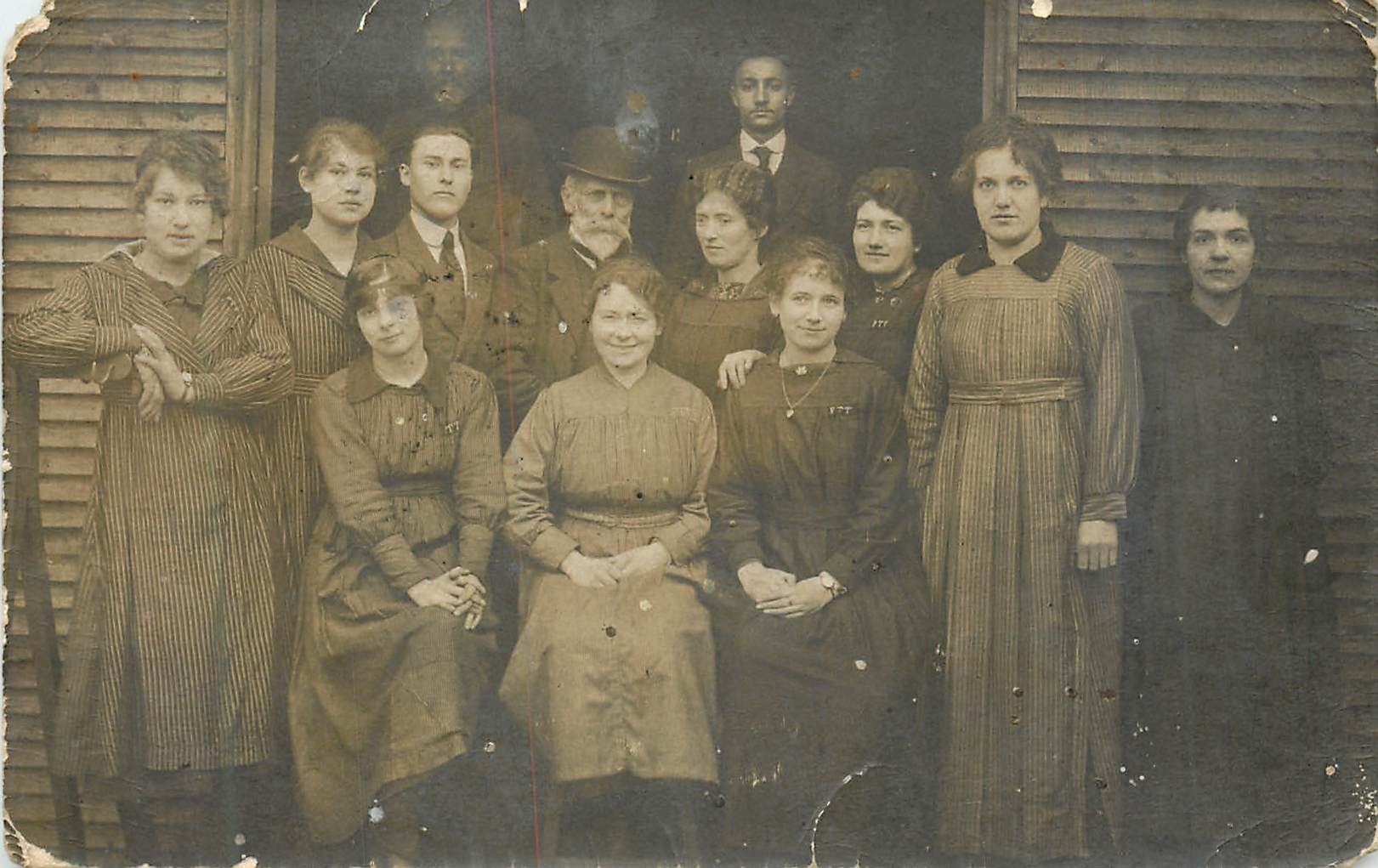 CARTE PHOTO Femmes Dijon Gare