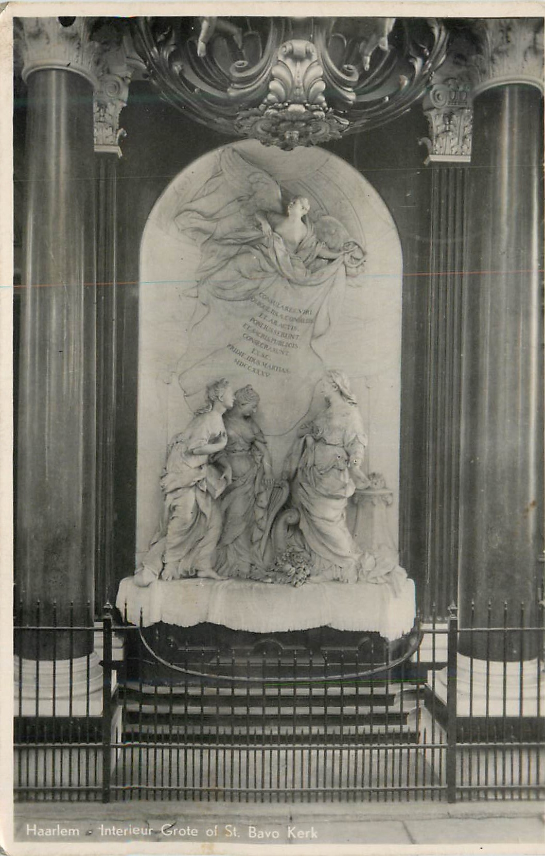 CPM Haarlem Interieur Grote of St Bavo Kerk