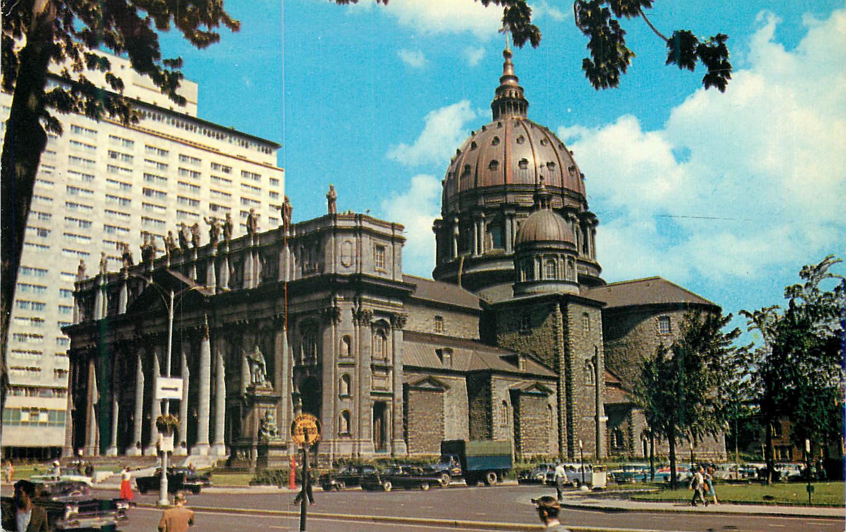 CPM Montreal Quebec La Cathedrale St Jacques sur la Place Dominion a Montreal est une replique de Saint Pierre de Rome