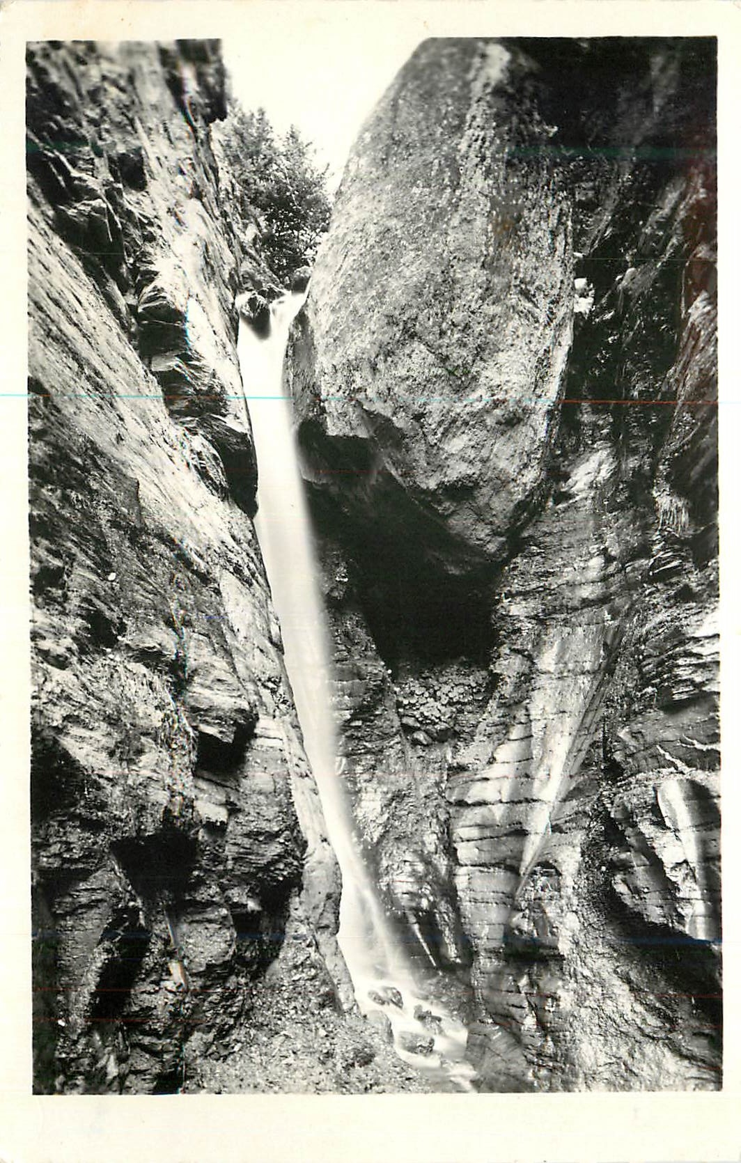 Allevard-les-Bains — Wasserfall des Buisson oder der fallenden Stein — Verlag Albert Feugier