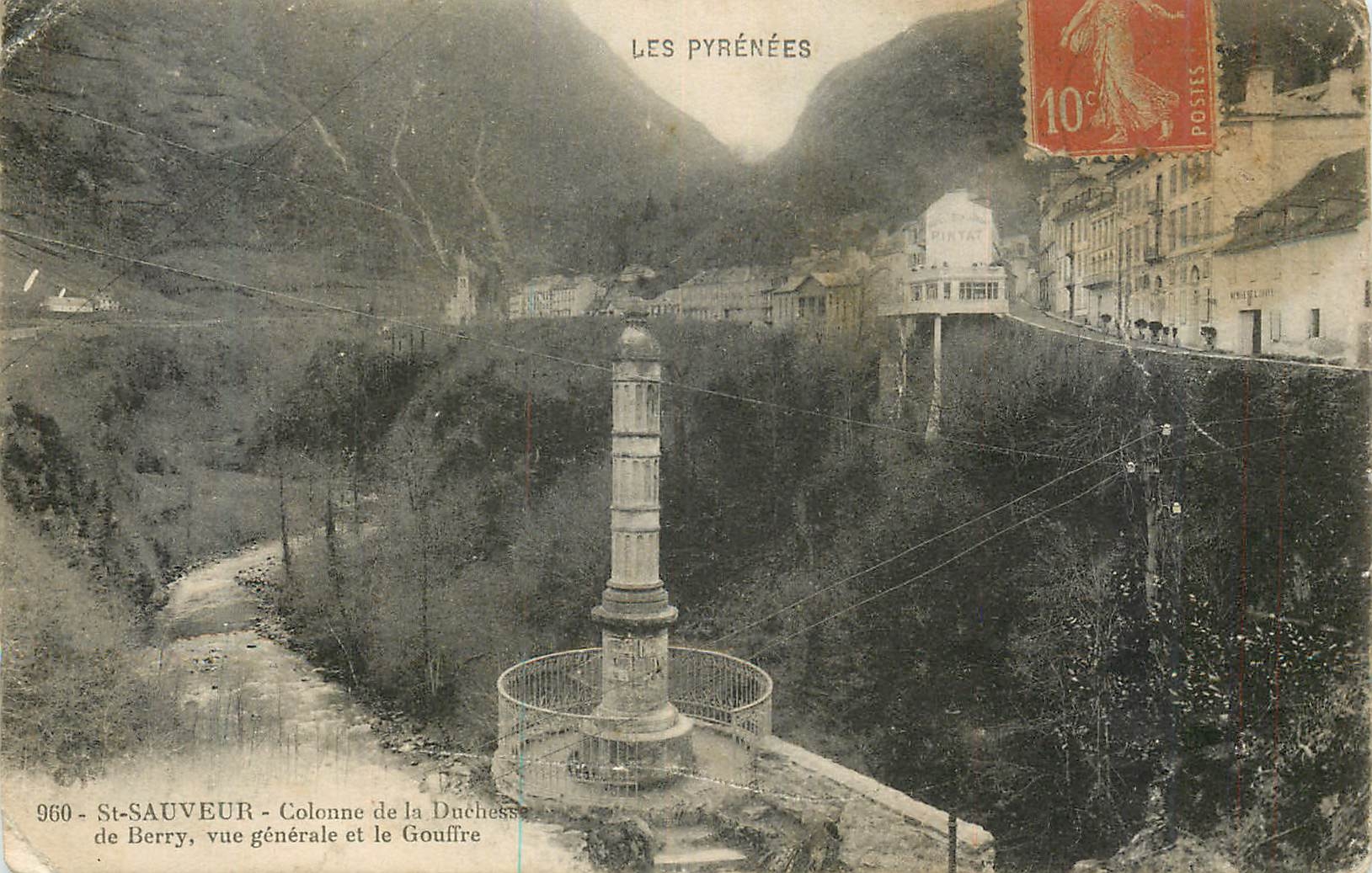 CPA St Sauveur Colonne de la Duchesse de Berry vue generale et le Gouffre