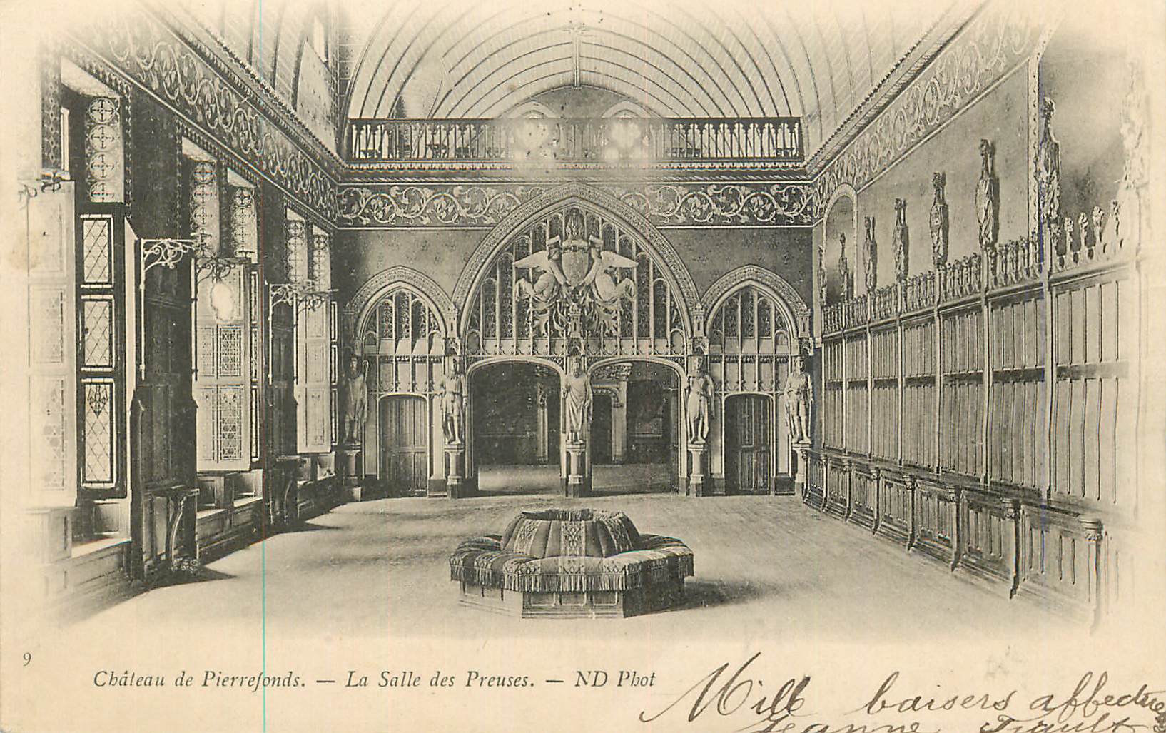 Château de Pierrefonds — La Salle des Preuses — ND Phot