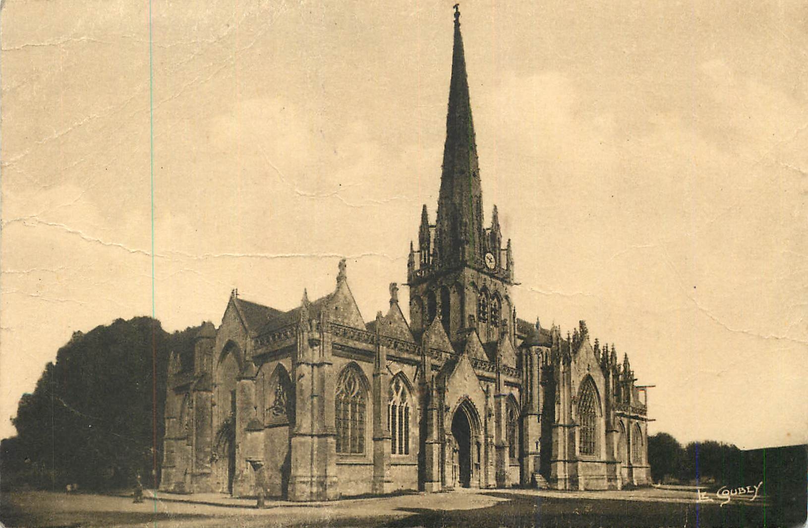 CPA La Normandie Pittoresque Carentan (Manche) Eglise N D