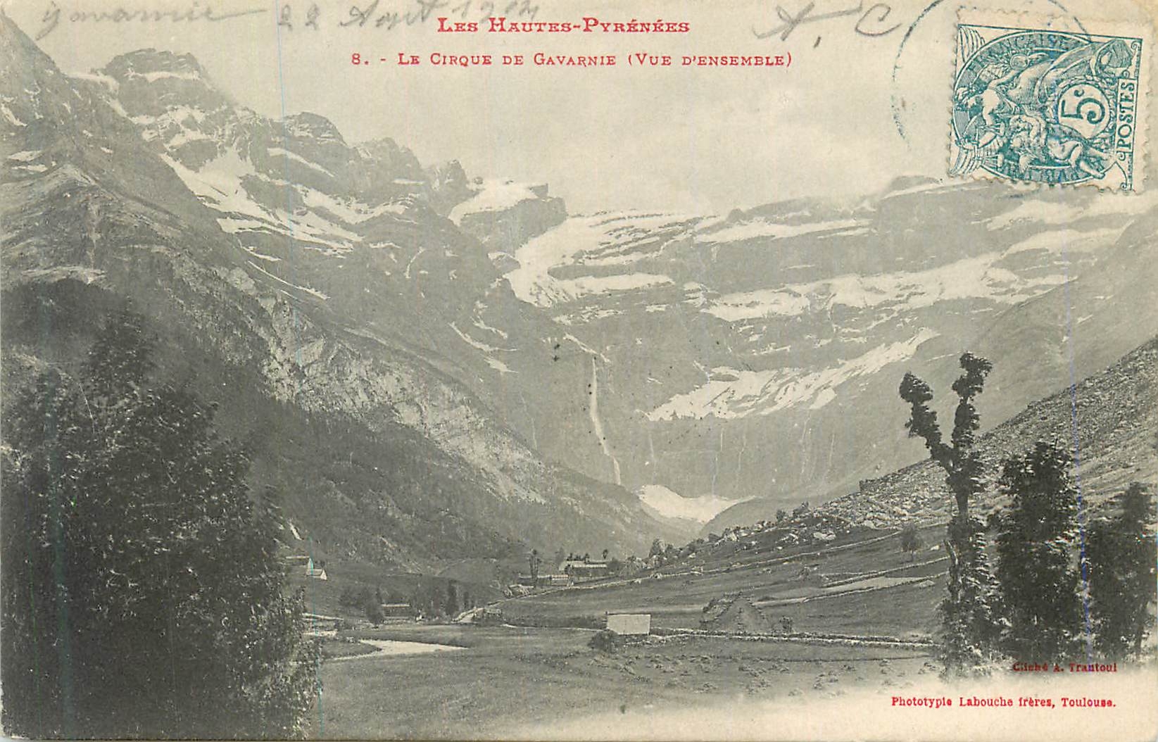 CPA Les Hautes-Pyrenees Le Cirque de Gavarnie (Vue d'Ensemble)