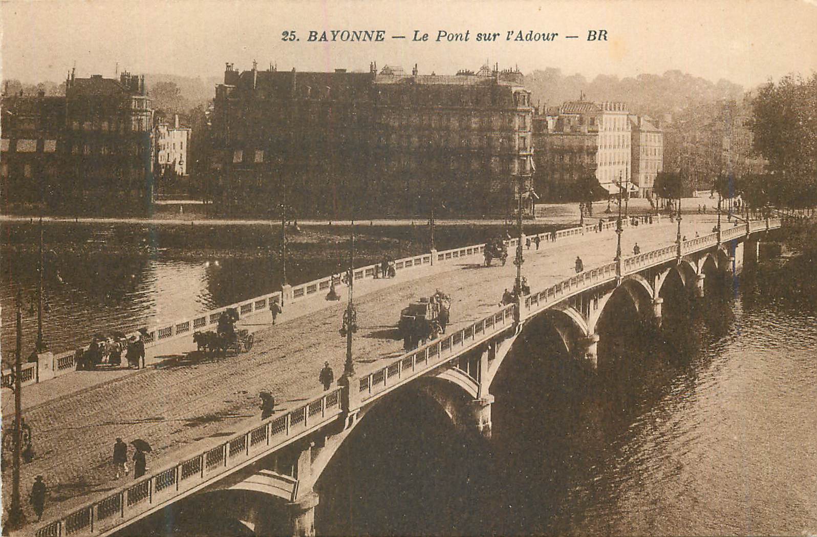 CPA Bayonne Le Pont sur l'Adour