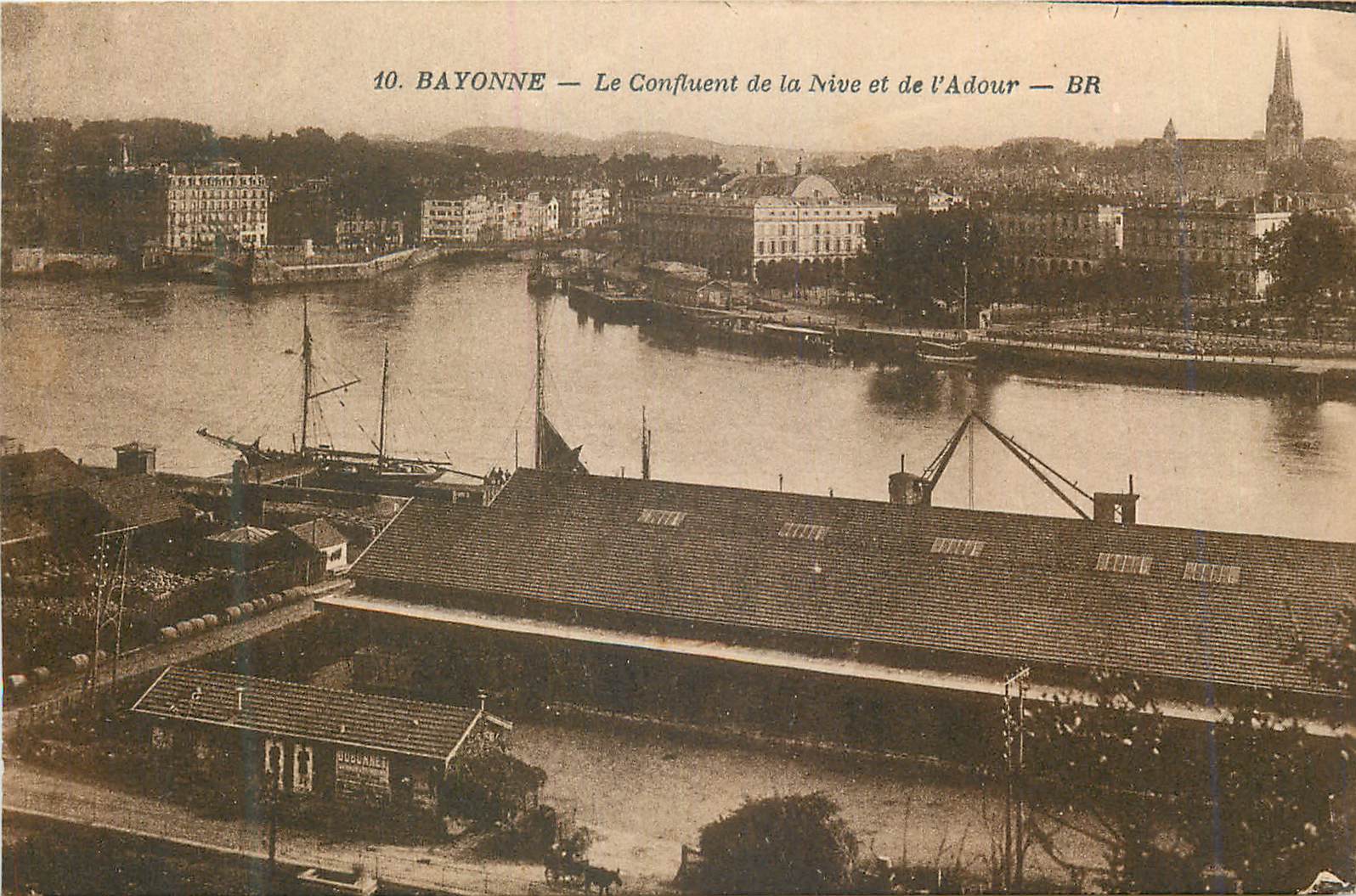 CPA Bayonne Le Confluent de la Nive et de l'Adour