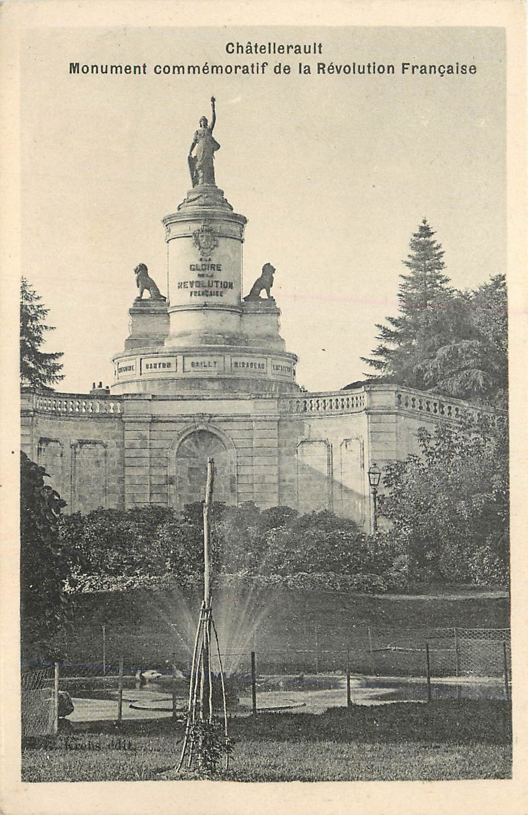 CPA Chatellerault Monument commemoratif de la Revolution Francaise