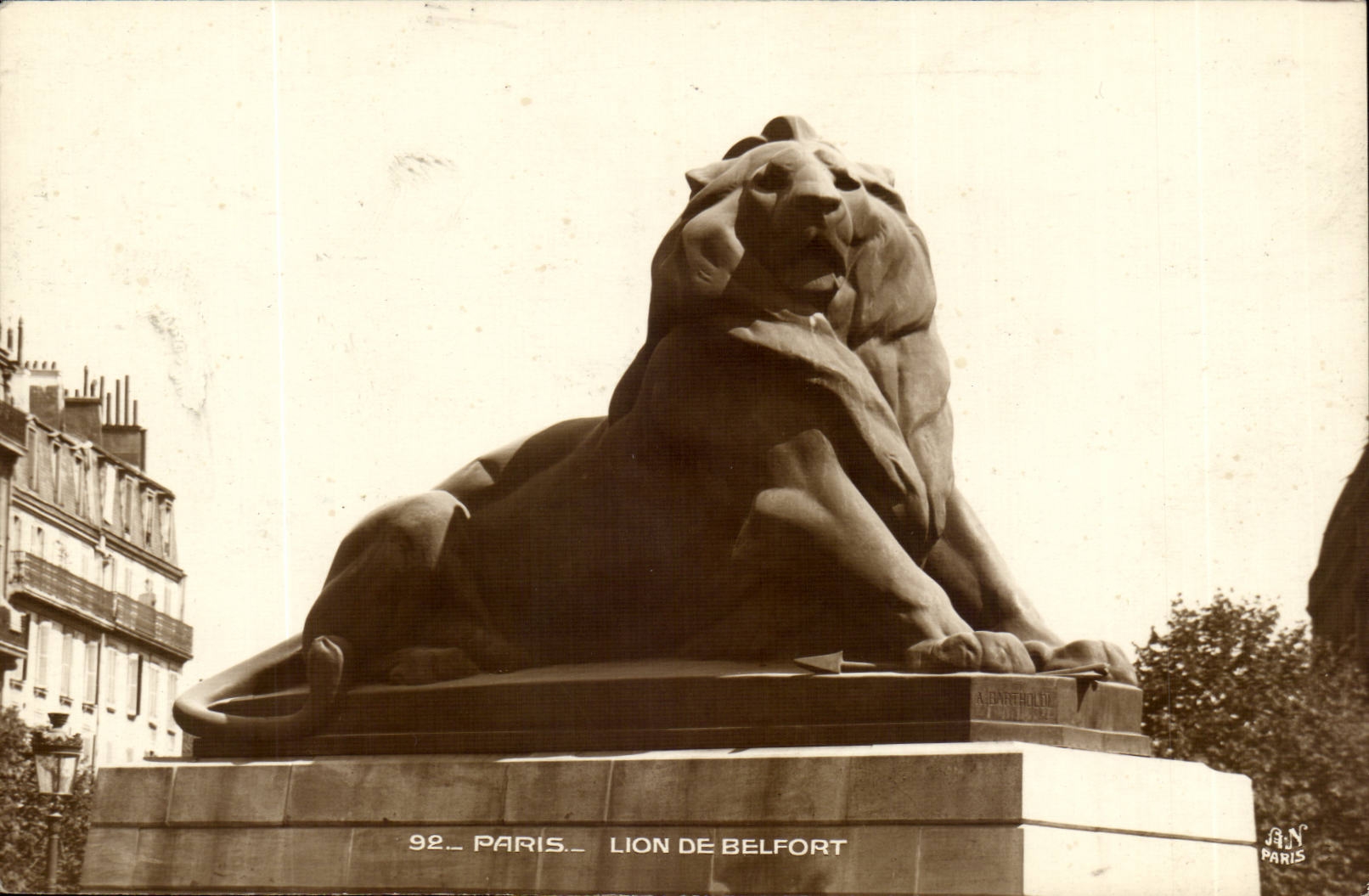 Paris - 14 - Le Lion de Belfort - Bartholdi - Sculpteur - Boulevard Raspail et Rue Denfert Rochereau - CPA 