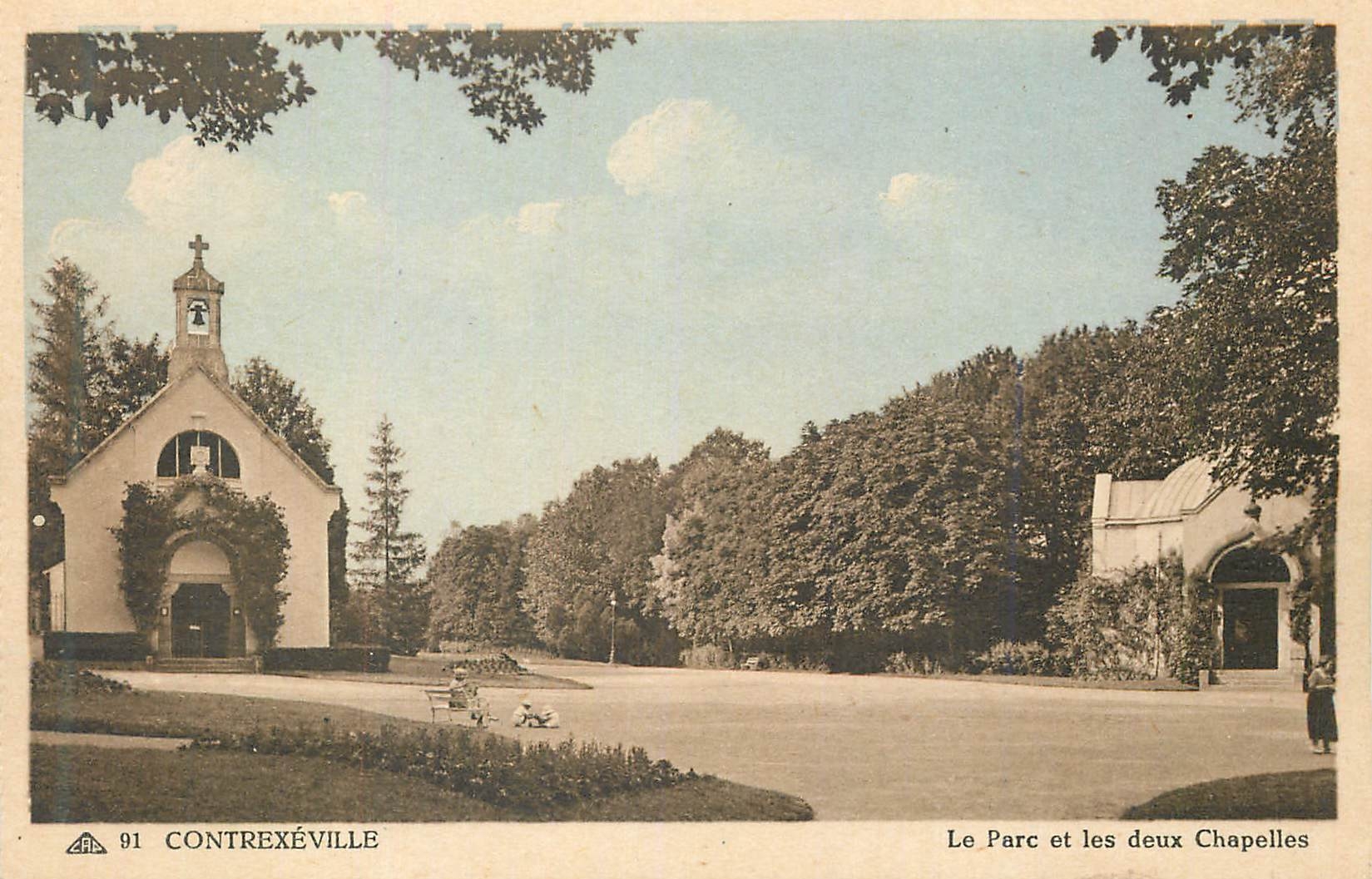 CPA Contrexeville le Parc et les Deux Chapelles
