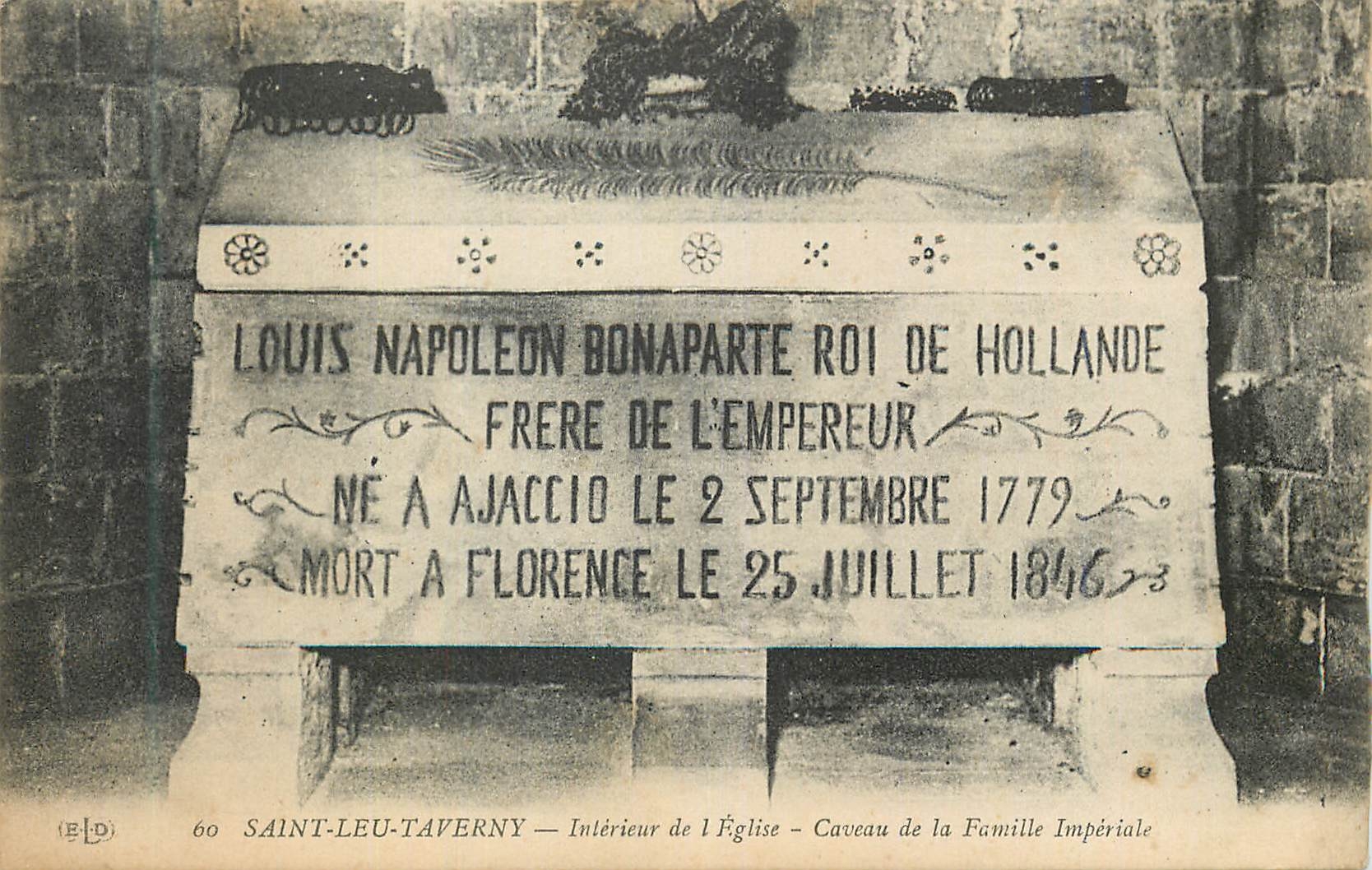 CPA Saint Leu Taverny Interieur de l'Eglise Caveau de la Famille Imperiale