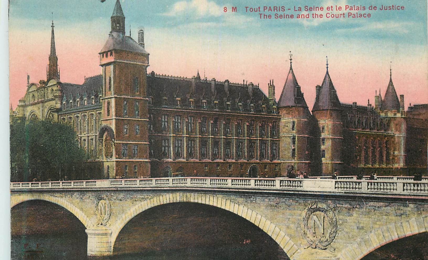CPA Tout Paris La Seine et la Palais de Justice