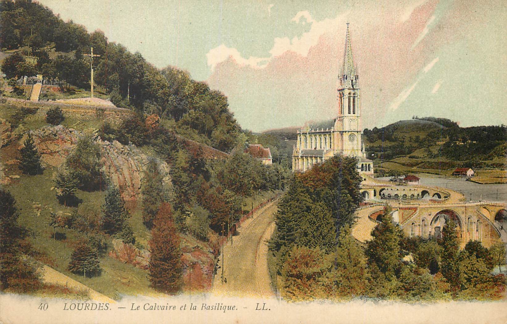 CPA Lourdes Le Calvaire et la Basilique LL