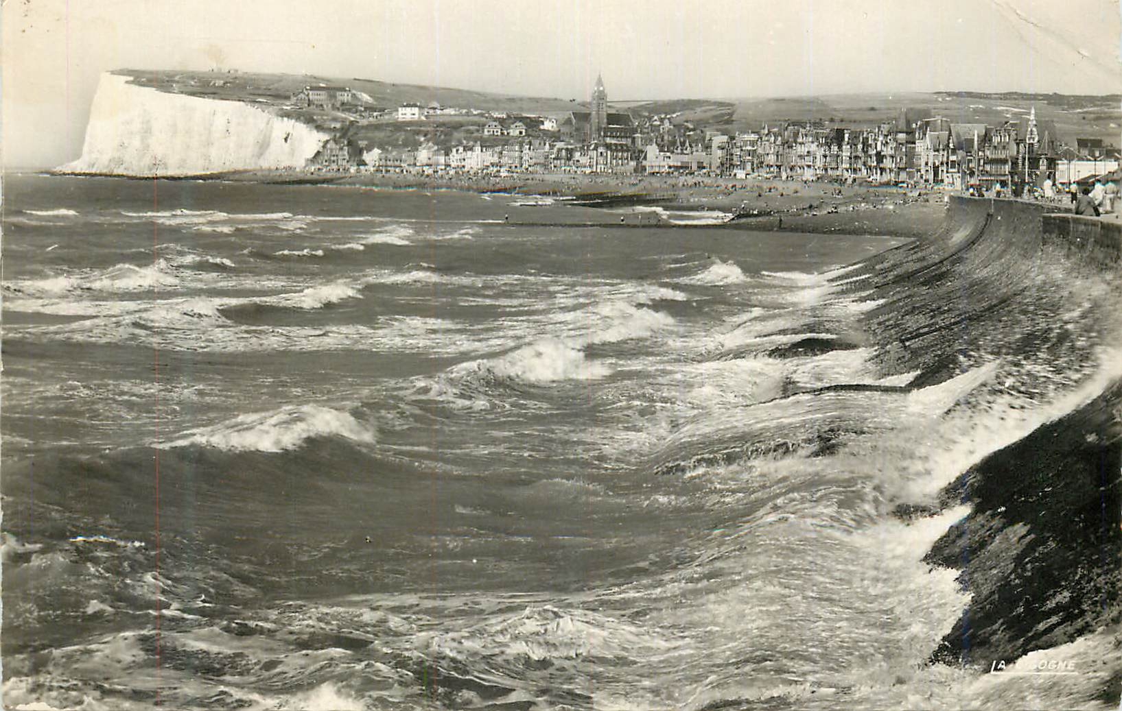 CPM Mers Les Bains (Somme) Vue Generale et Effet de Vagues sur la Digue
