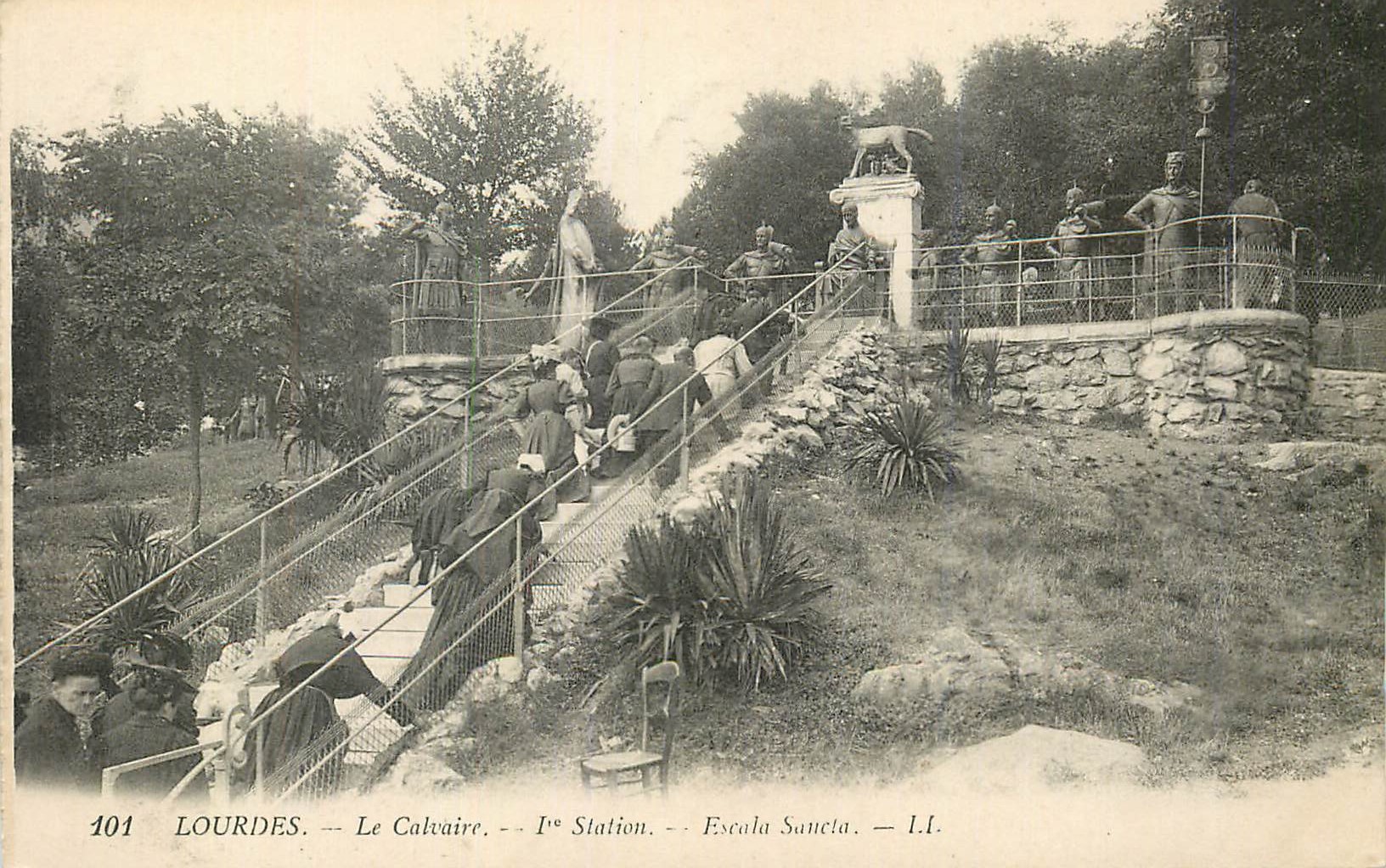 CPA Lourdes Le Calvaire Iere Station Escala Sancta