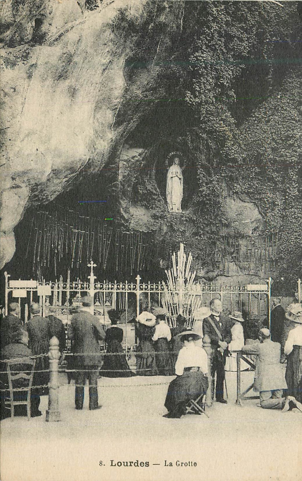 CPA Lourdes La Grotte