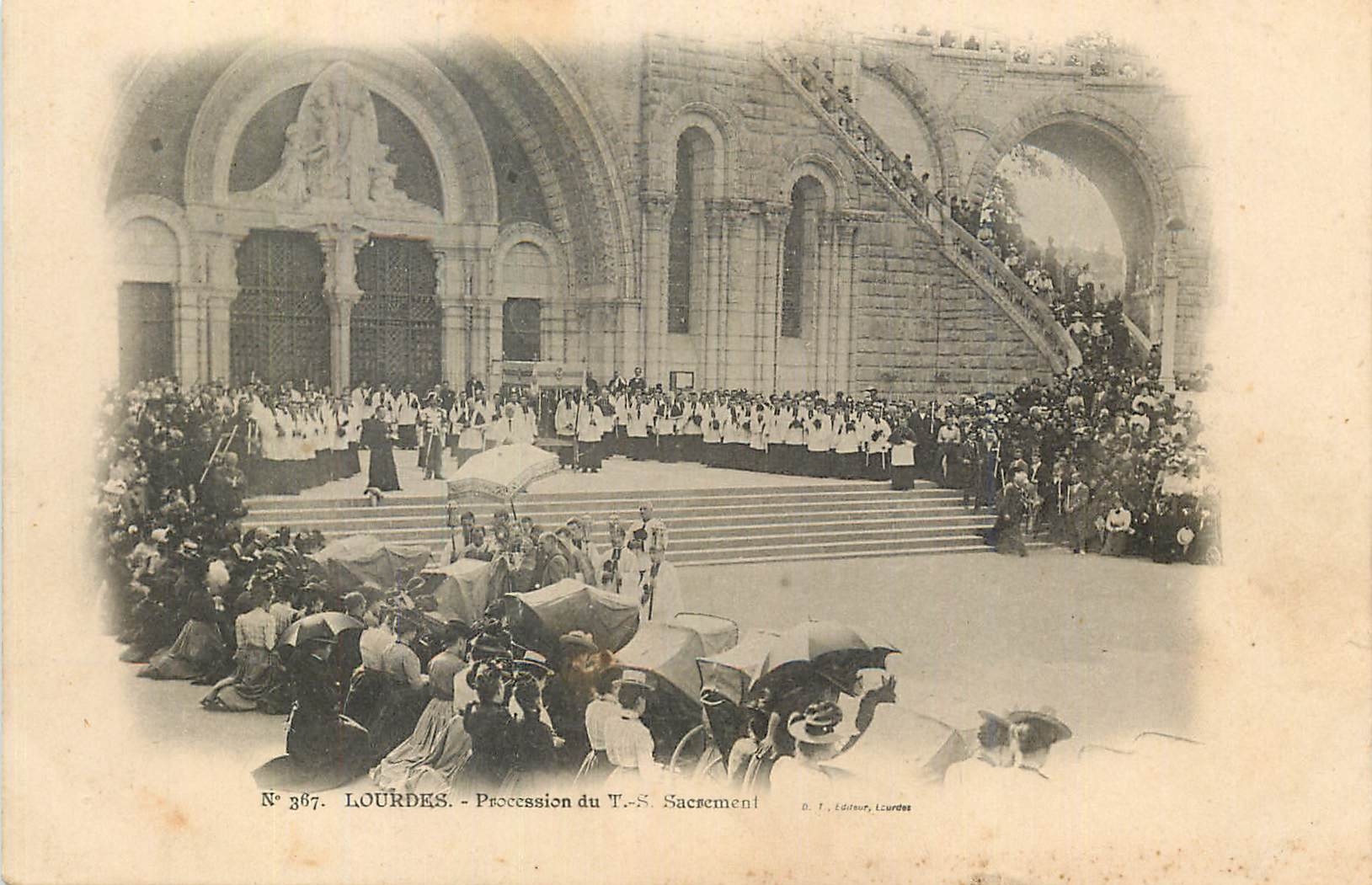 LOURDES - Procession du T.-S. Sacrement — D. T. Éditeur, Lourdes, n° 367