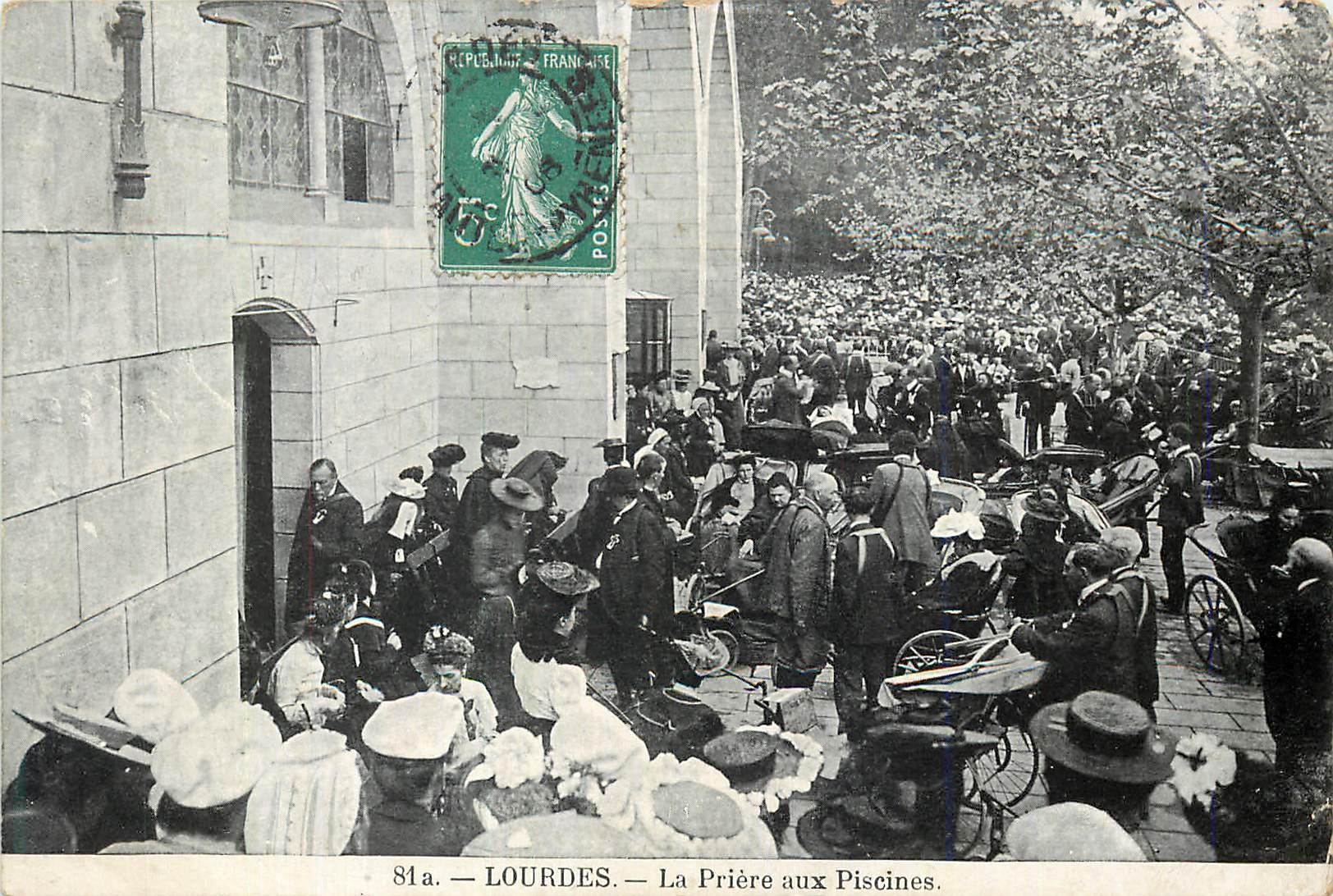 CPA Lourdes La Priere aux Piscines