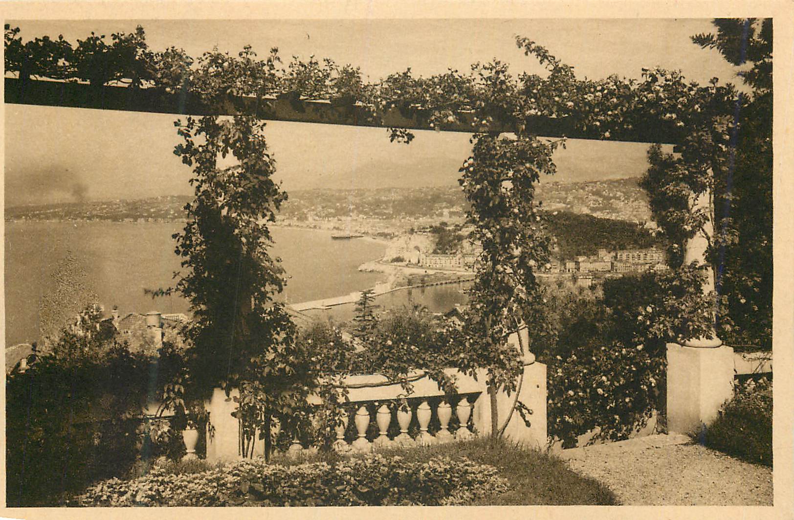 CPA Cote d'Azur Artistique Nice Entre les Regions