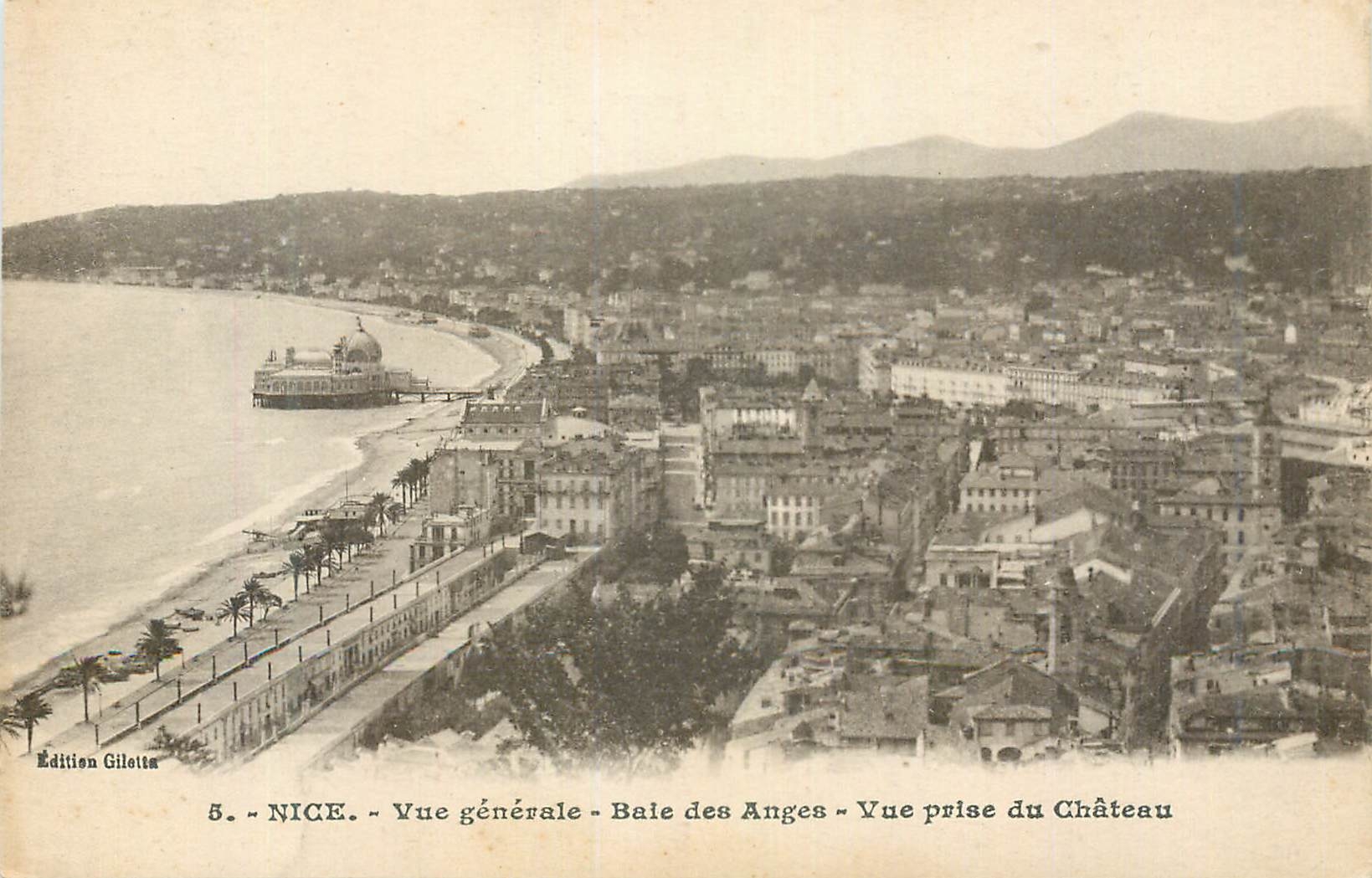 CPA Nice Vue Generale Baie des Anges Vue Prise du Chateau