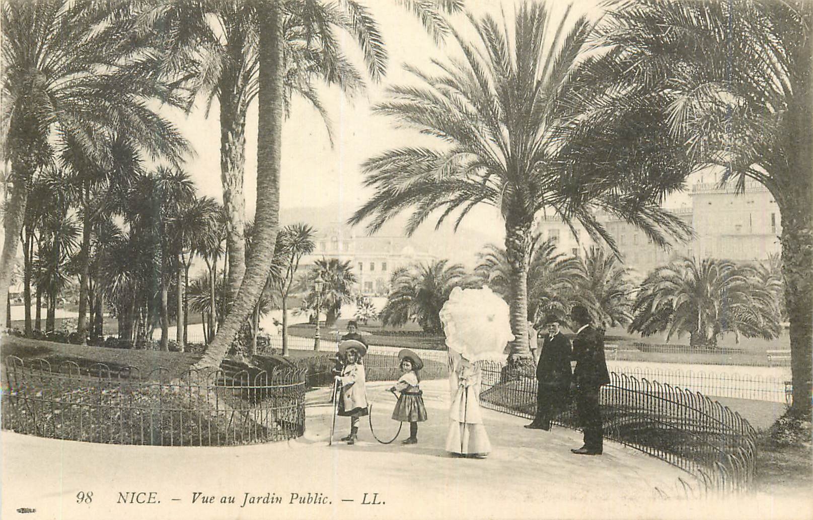 CPA Nice Vue au Jardin Public