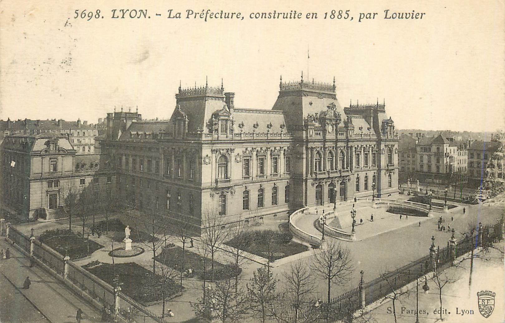CPA Lyon La Prefecture Construite en 1885 par Louvier