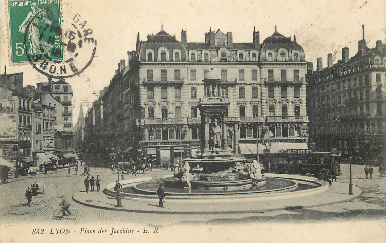 CPA Lyon Place des Jacobins Tramway