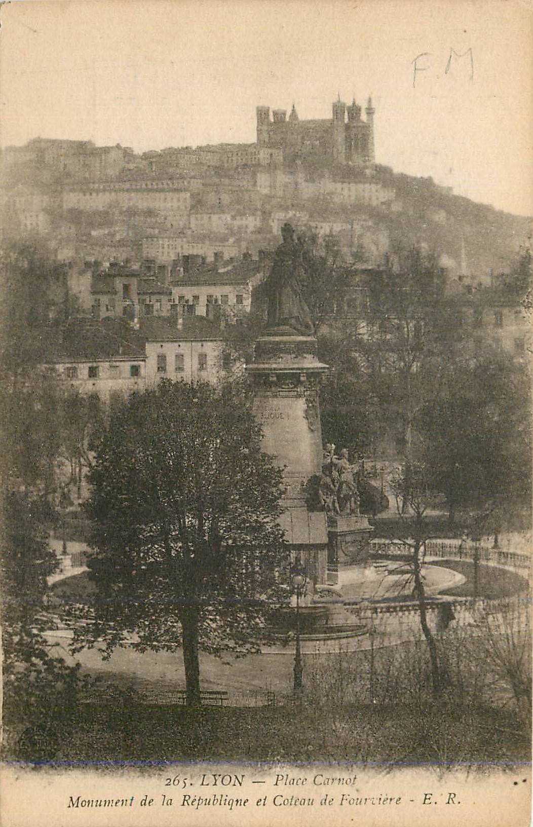 LYON — Place Carnot et Coteau de Fourvière — E. R. n°265