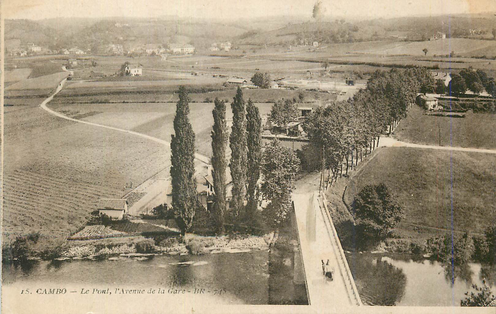 CPA Cambo Le Pont L'Avenue de la Gare