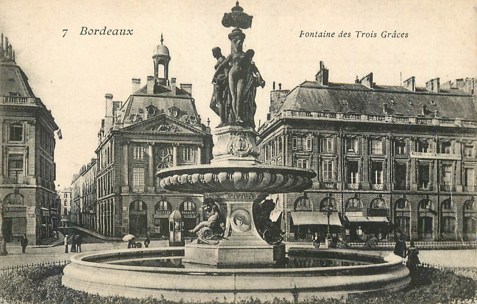 CPA Bordeaux Fontaine des Trois Graces