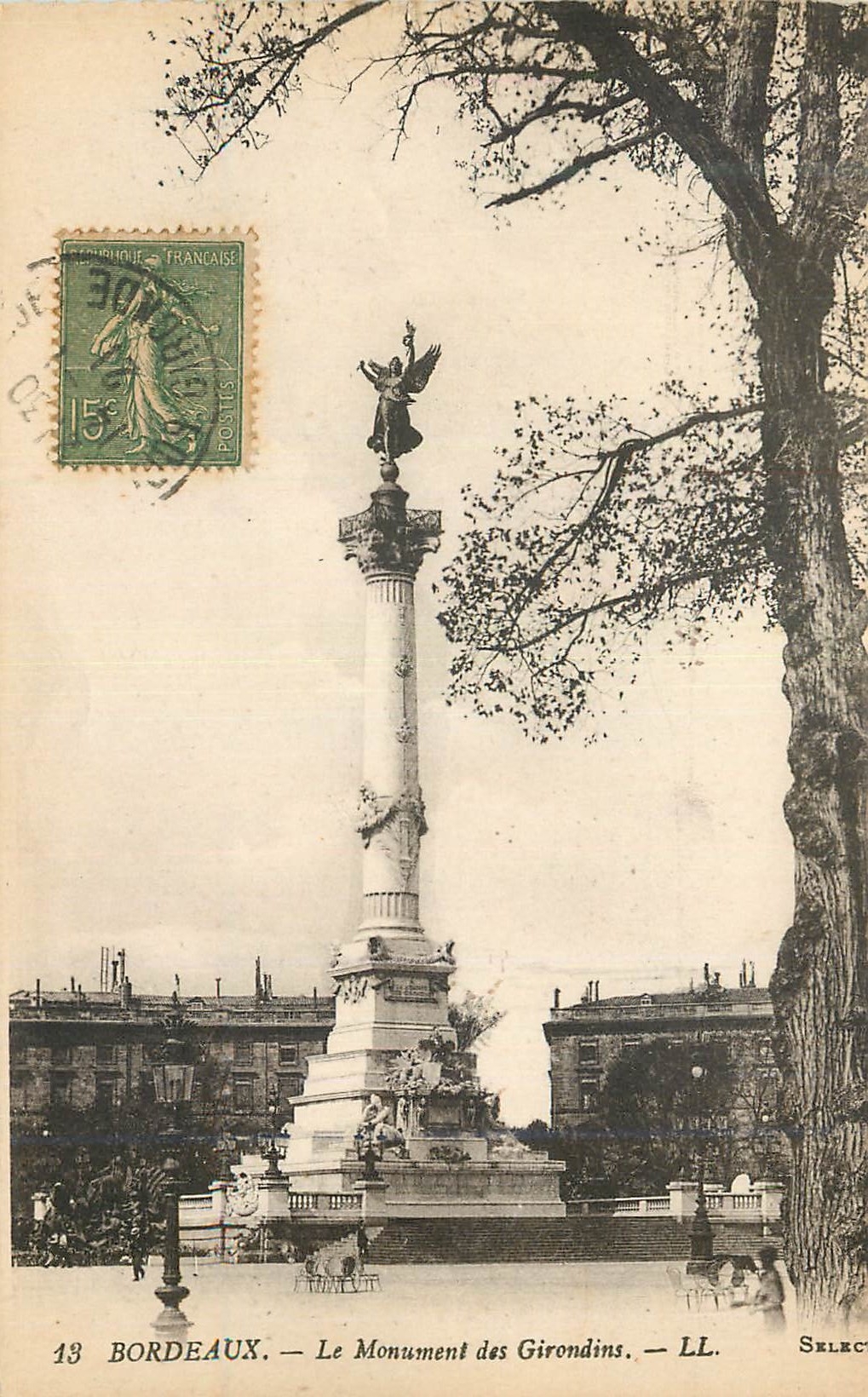 CPA Bordeaux Le Monument des Girondins
