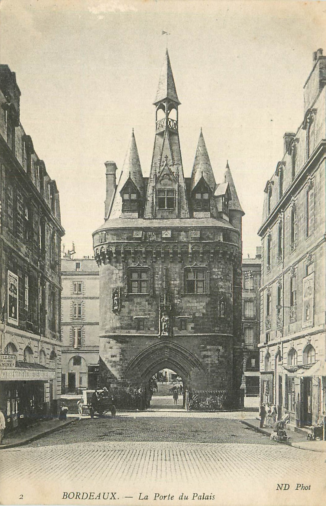 CPA Bordeaux La Porte du Palais