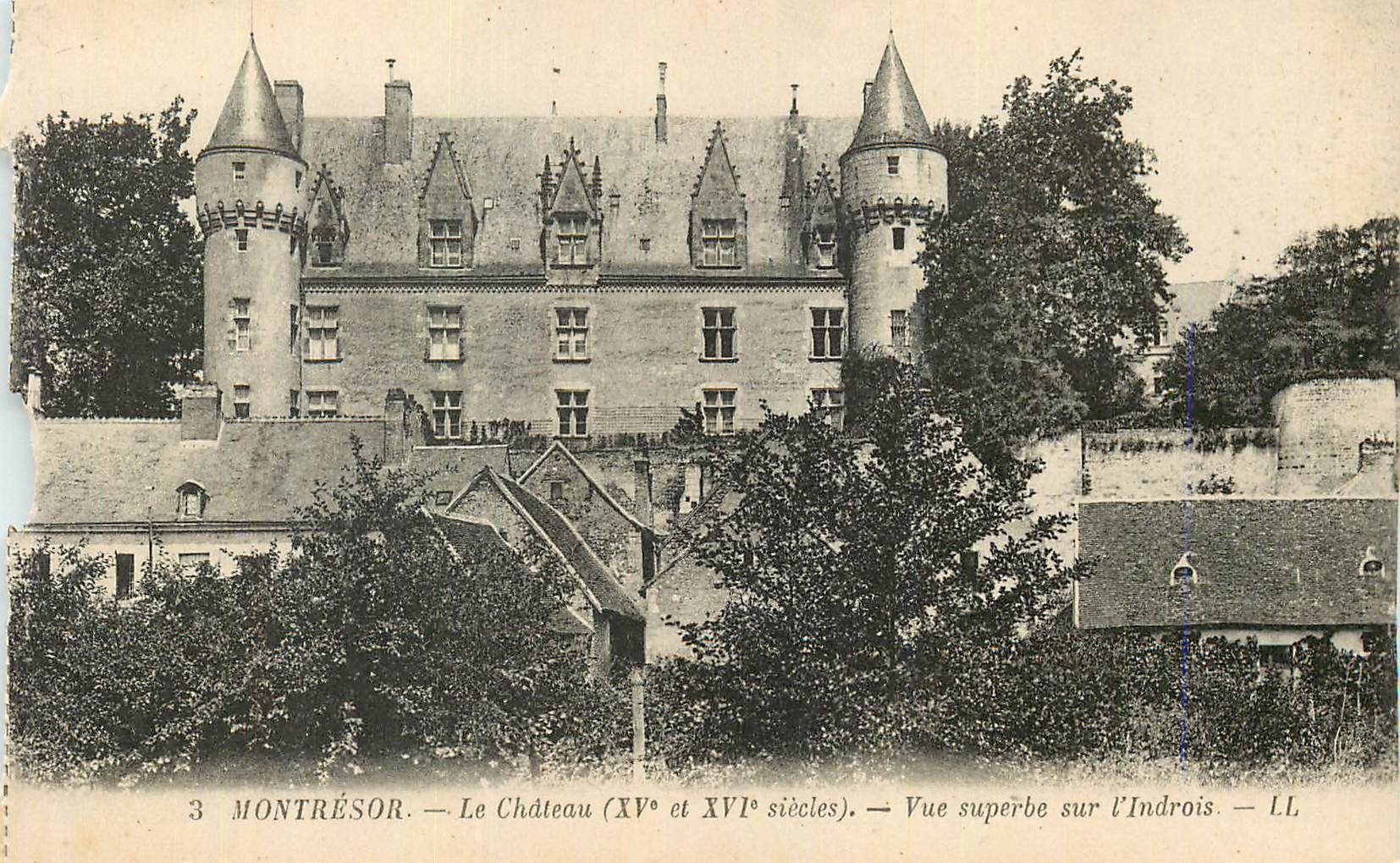 CPA Montresor Le Chateau (XVe et XVIe Siecles) Vue Superbe Sur L'Indrois LL