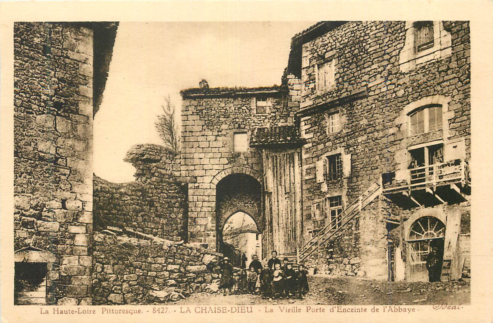 La Chaise-Dieu — Die Alte Pforte der Abtei — Édition Idéal